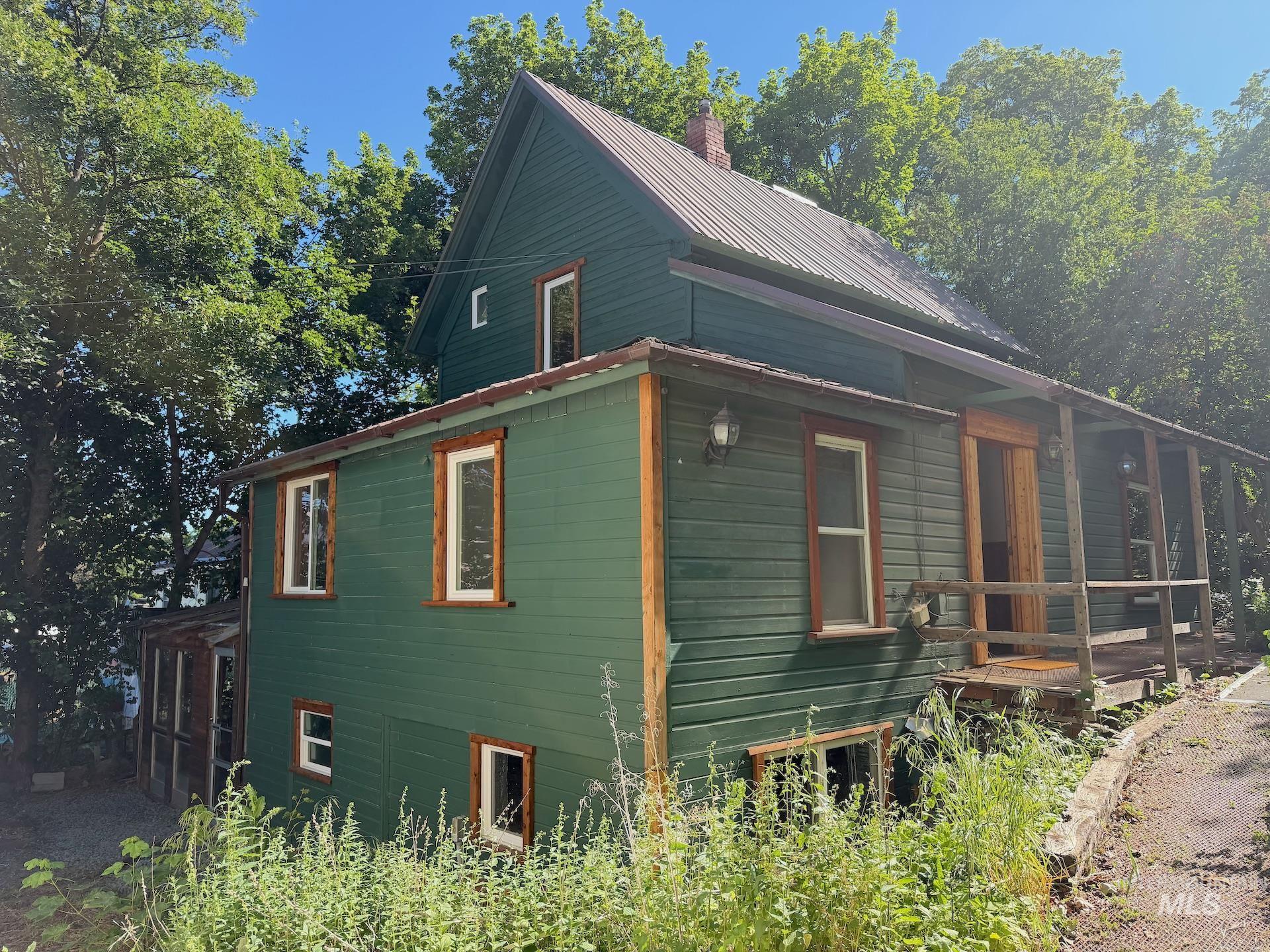 219 N Washington, Moscow, Idaho 83843, 4 Bedrooms, 2 Bathrooms, Residential For Sale, Price $430,000,MLS 98992335