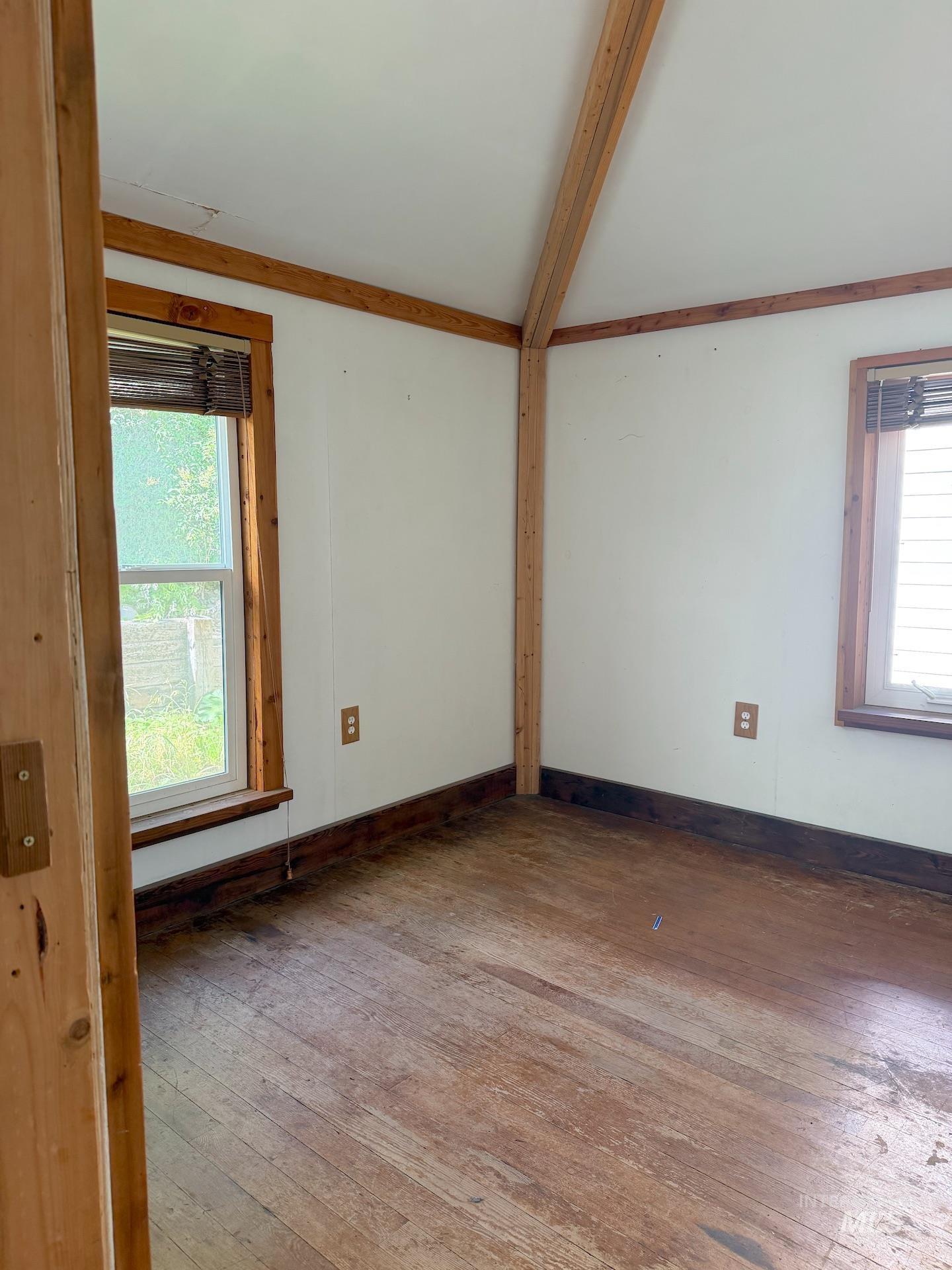 219 N Washington, Moscow, Idaho 83843, 4 Bedrooms, 2 Bathrooms, Residential For Sale, Price $430,000,MLS 98992335