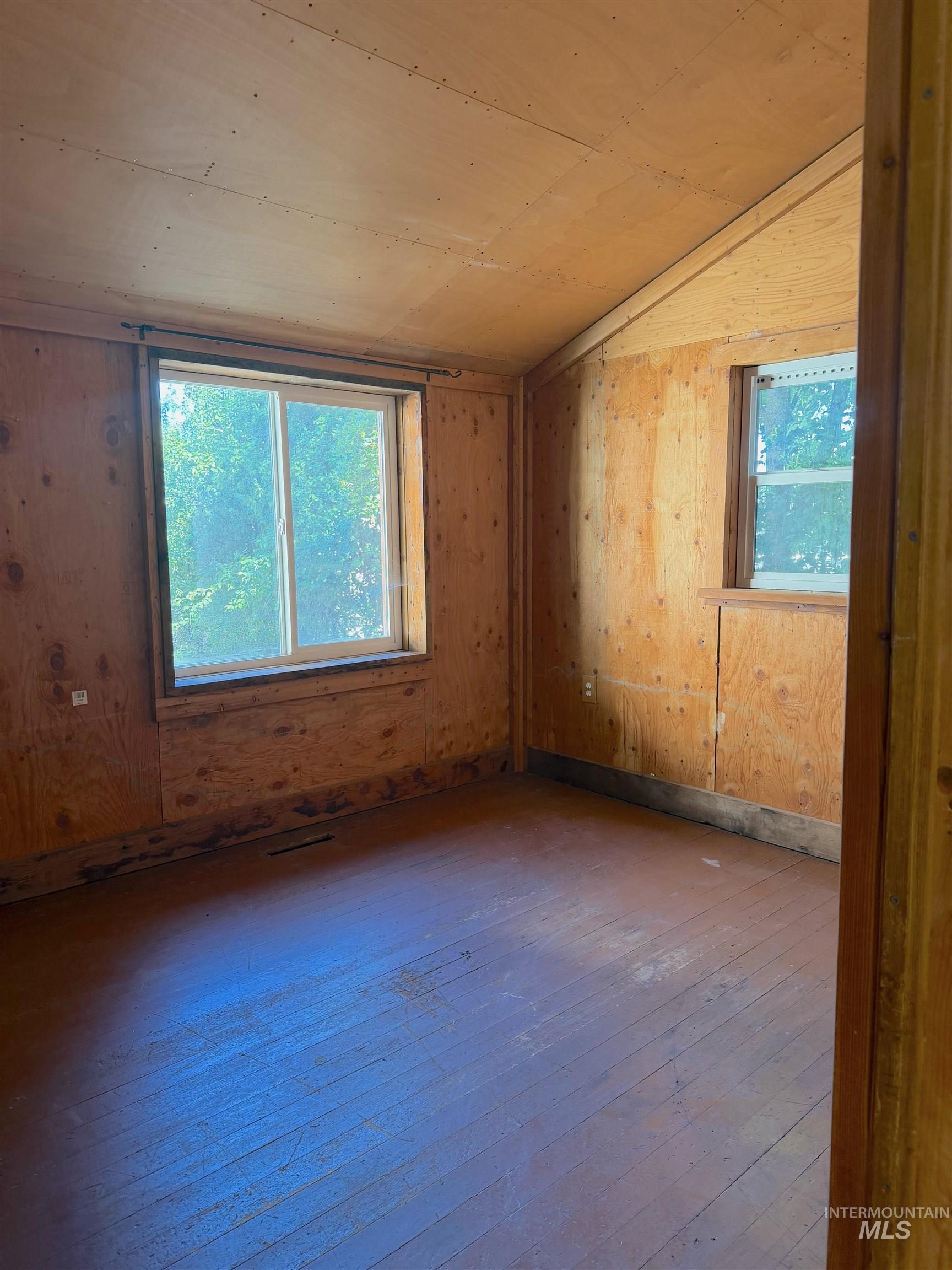 219 N Washington, Moscow, Idaho 83843, 4 Bedrooms, 2 Bathrooms, Residential For Sale, Price $430,000,MLS 98992335