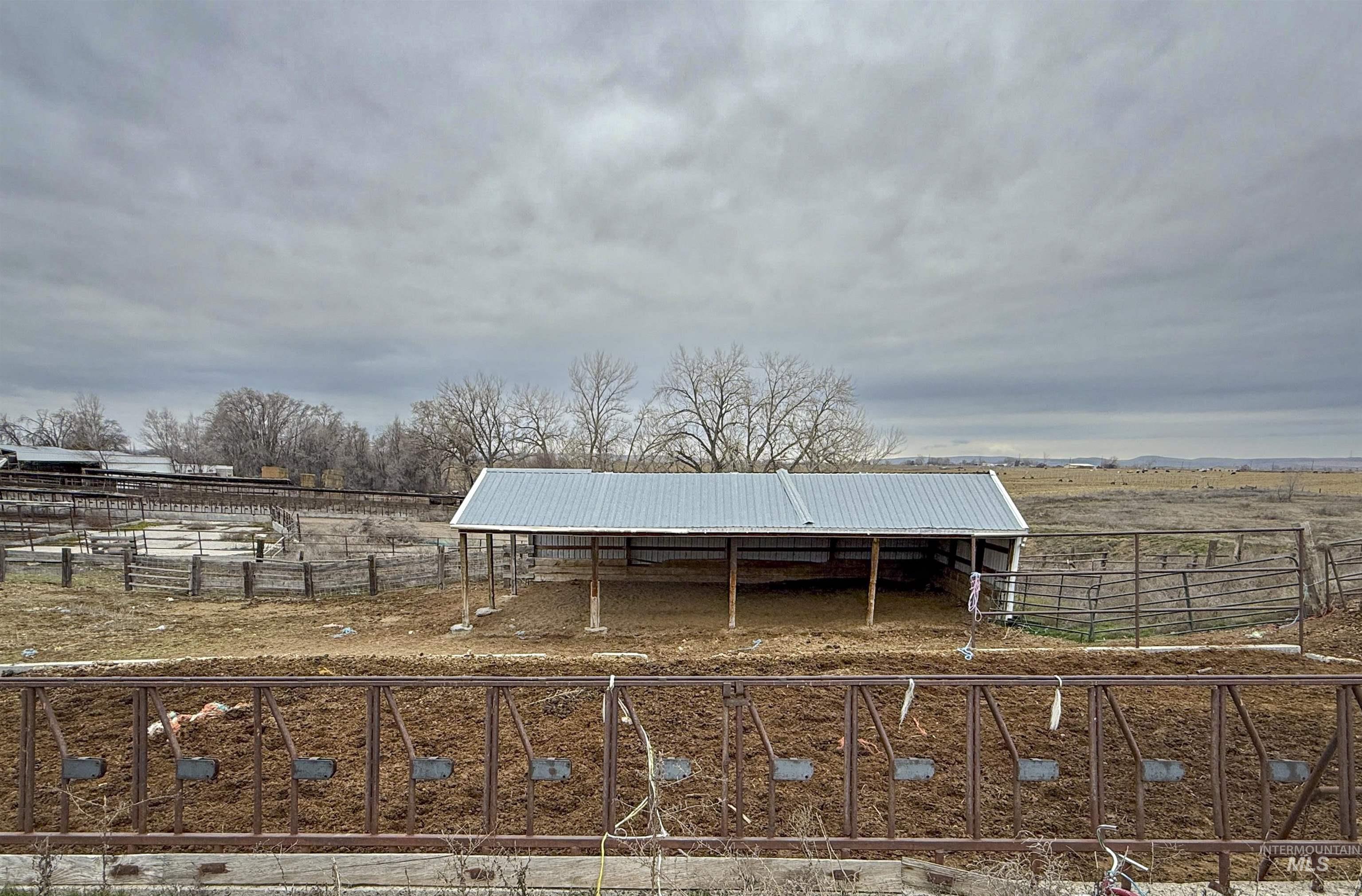 552 Eastway Lane, Ontario, Oregon 97914, 5 Bedrooms, 2 Bathrooms, Farm & Ranch For Sale, Price $1,750,000, 98992336