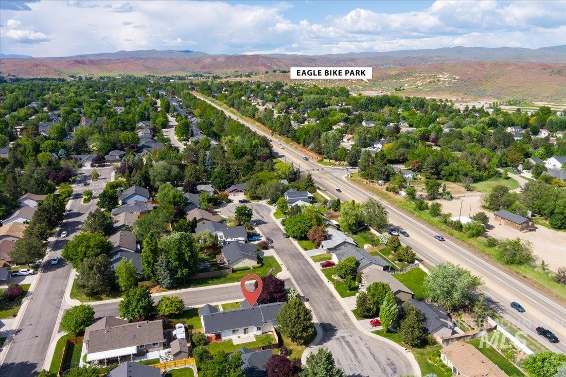 2687 E Alpomado St, Eagle, Idaho 83616, 3 Bedrooms, 2 Bathrooms, Residential For Sale, Price $515,000,MLS 98992338