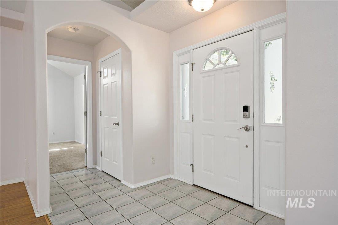 2687 E Alpomado St, Eagle, Idaho 83616, 3 Bedrooms, 2 Bathrooms, Residential For Sale, Price $515,000,MLS 98992338