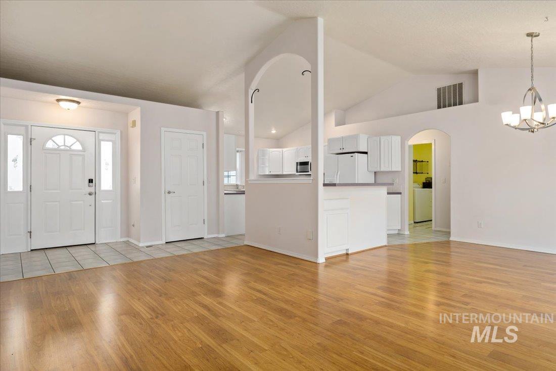 2687 E Alpomado St, Eagle, Idaho 83616, 3 Bedrooms, 2 Bathrooms, Residential For Sale, Price $515,000,MLS 98992338