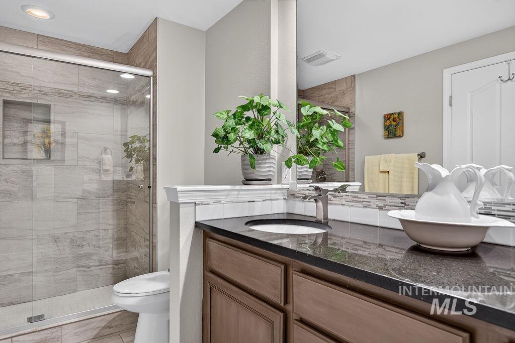 5158 S Surprise Way, Boise, Idaho 83716, 2 Bedrooms, 2 Bathrooms, Residential For Sale, Price $479,900,MLS 98992339