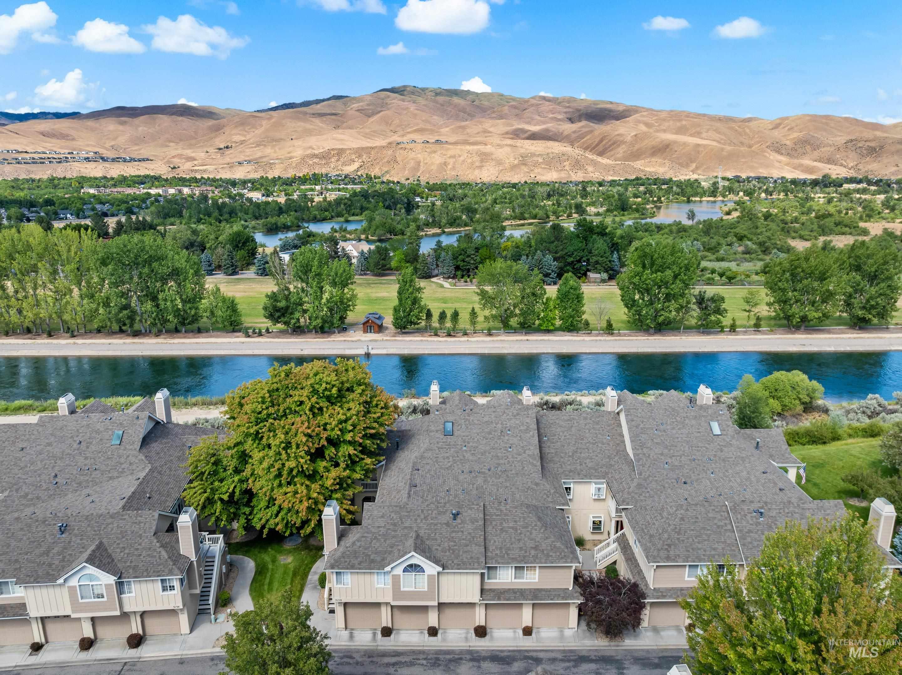 5158 S Surprise Way, Boise, Idaho 83716, 2 Bedrooms, 2 Bathrooms, Residential For Sale, Price $479,900,MLS 98992339