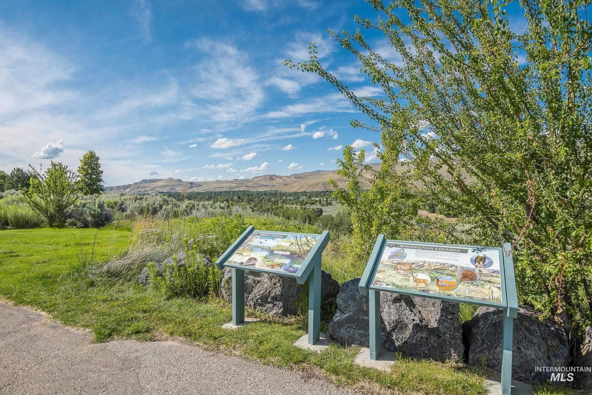 5158 S Surprise Way, Boise, Idaho 83716, 2 Bedrooms, 2 Bathrooms, Residential For Sale, Price $479,900,MLS 98992339