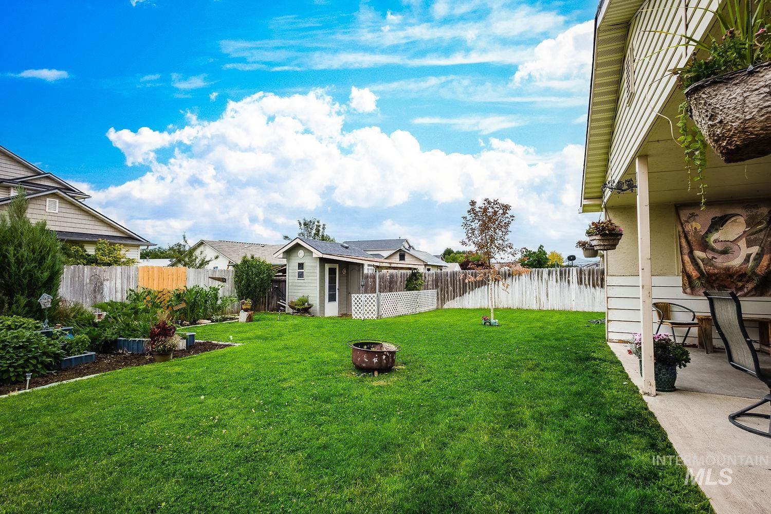 9521 W Cory Ln, Boise, Idaho 83704, 3 Bedrooms, 2 Bathrooms, Residential For Sale, Price $405,000,MLS 98992340