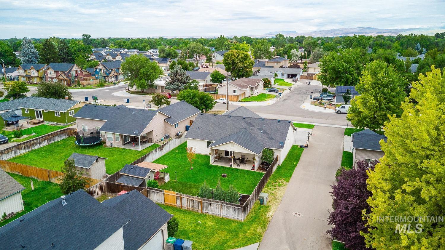 9521 W Cory Ln, Boise, Idaho 83704, 3 Bedrooms, 2 Bathrooms, Residential For Sale, Price $405,000,MLS 98992340
