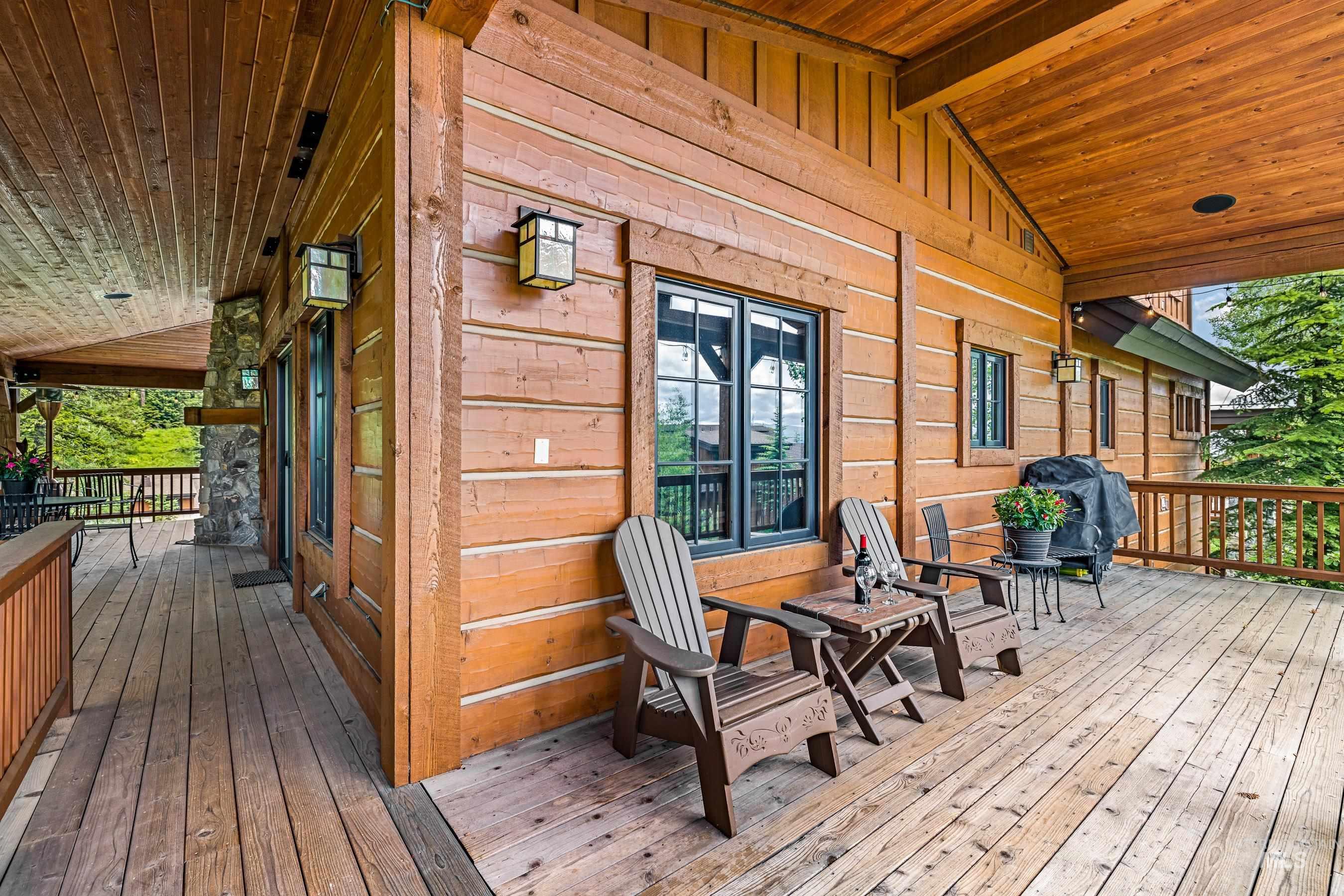 22 Francois Court, Donnelly, Idaho 83615, 4 Bedrooms, 4 Bathrooms, Residential For Sale, Price $1,875,000,MLS 98992341