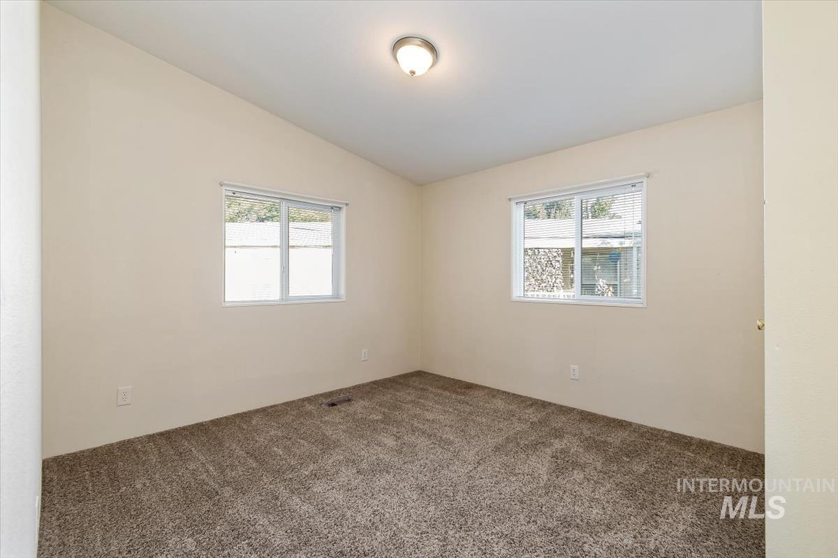 8236 W Vicksburg Lane, Boise, Idaho 83714, 3 Bedrooms, 2 Bathrooms, Residential For Sale, Price $129,900,MLS 98992342