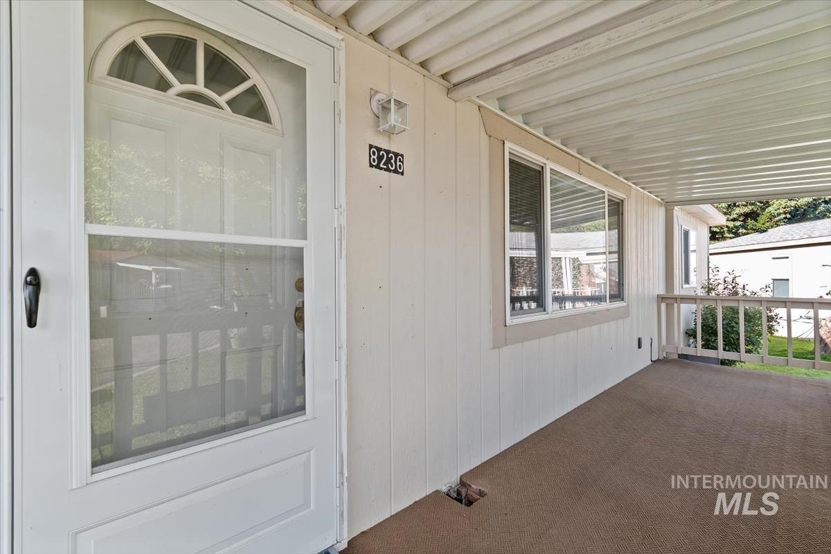 8236 W Vicksburg Lane, Boise, Idaho 83714, 3 Bedrooms, 2 Bathrooms, Residential For Sale, Price $129,900,MLS 98992342