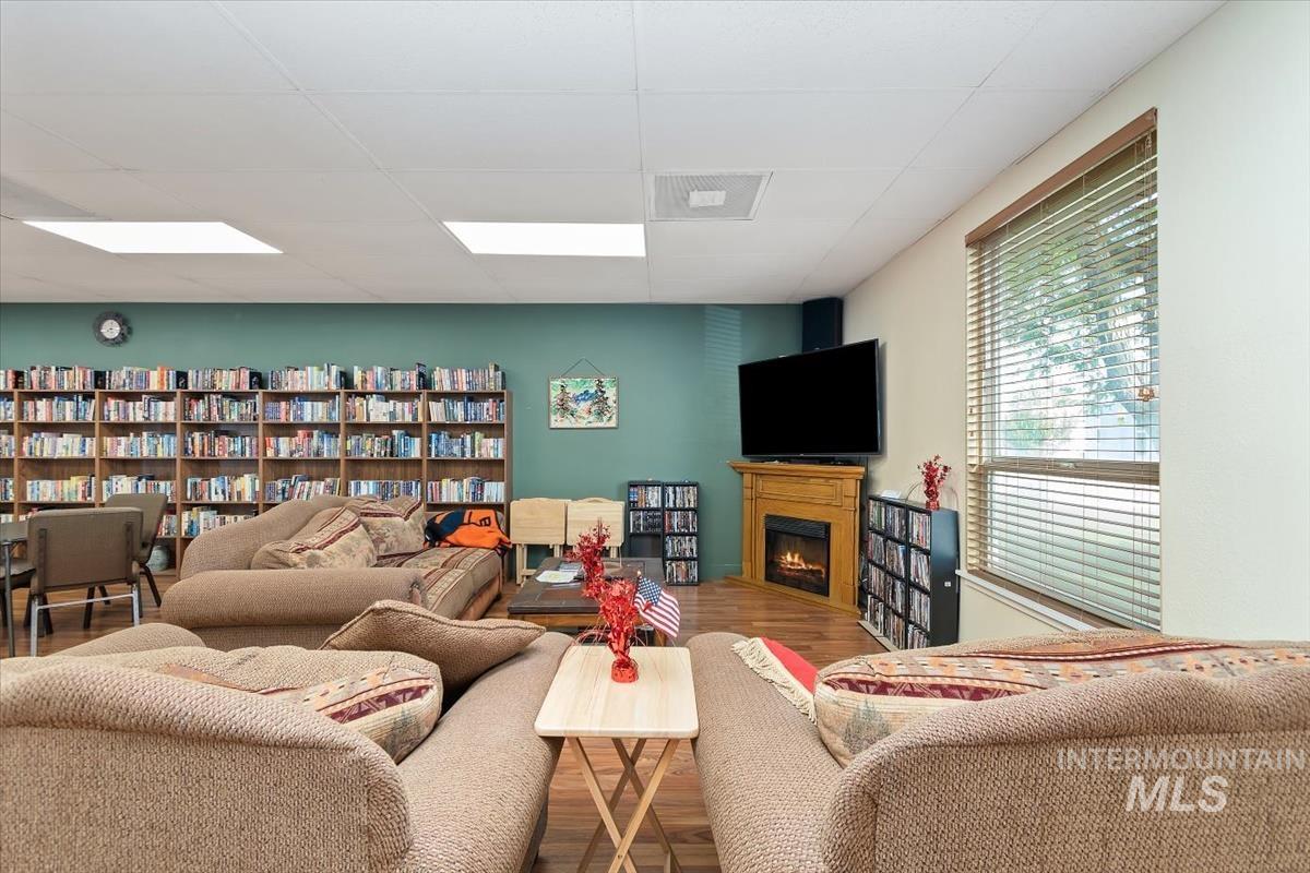 8236 W Vicksburg Lane, Boise, Idaho 83714, 3 Bedrooms, 2 Bathrooms, Residential For Sale, Price $129,900,MLS 98992342