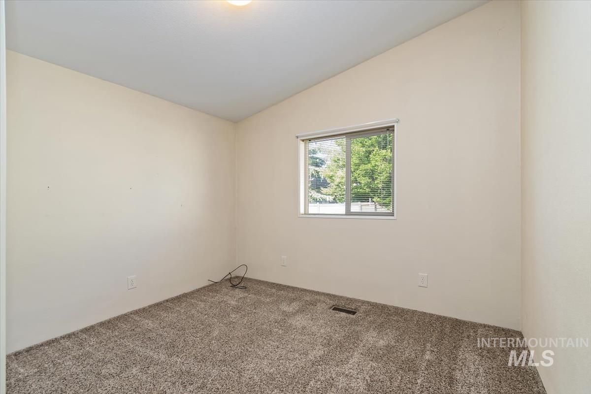 8236 W Vicksburg Lane, Boise, Idaho 83714, 3 Bedrooms, 2 Bathrooms, Residential For Sale, Price $129,900,MLS 98992342