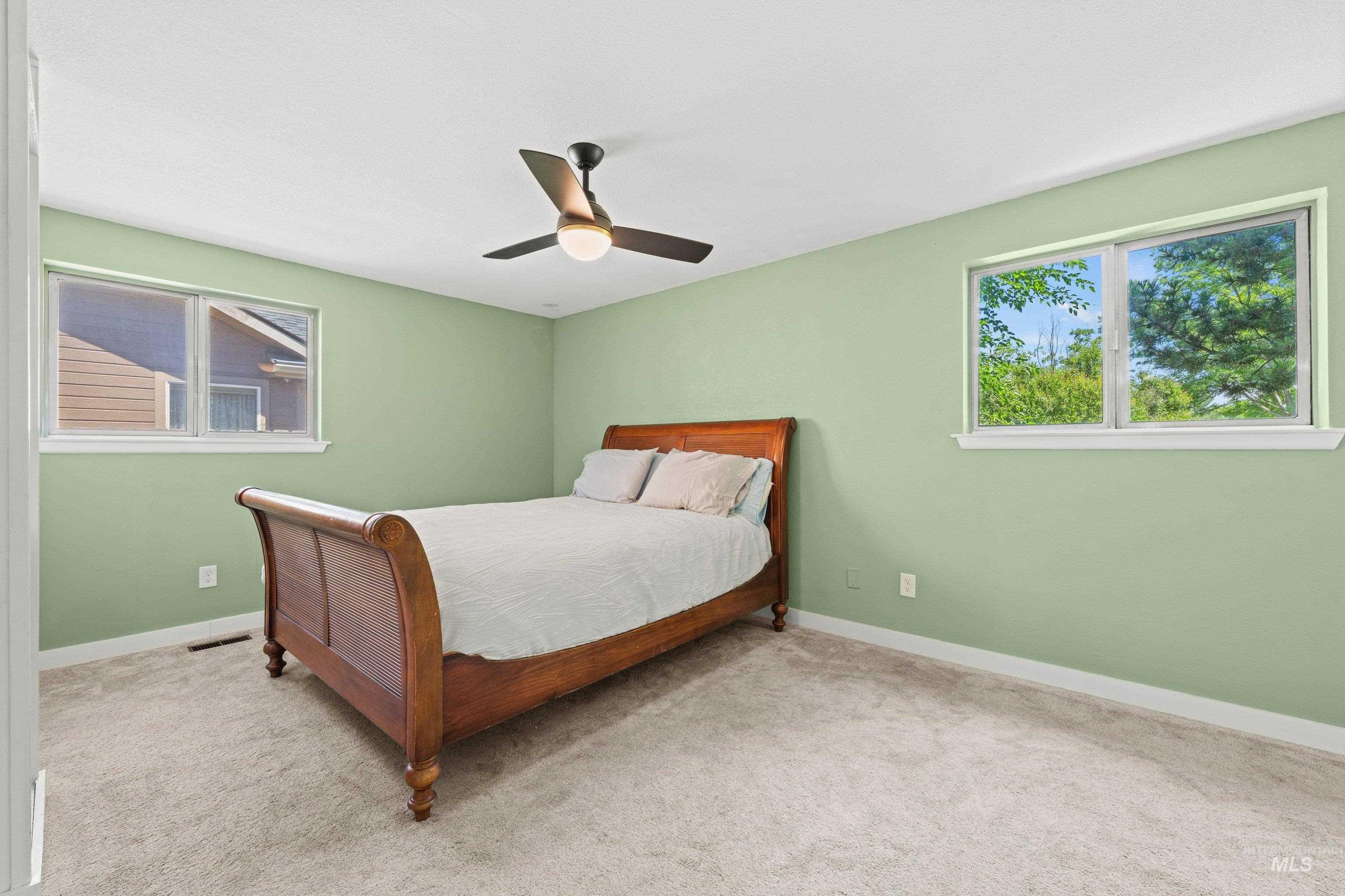 1711 Sandalwood Dr, Caldwell, Idaho 83605, 3 Bedrooms, 2 Bathrooms, Residential For Sale, Price $375,000, 98992343