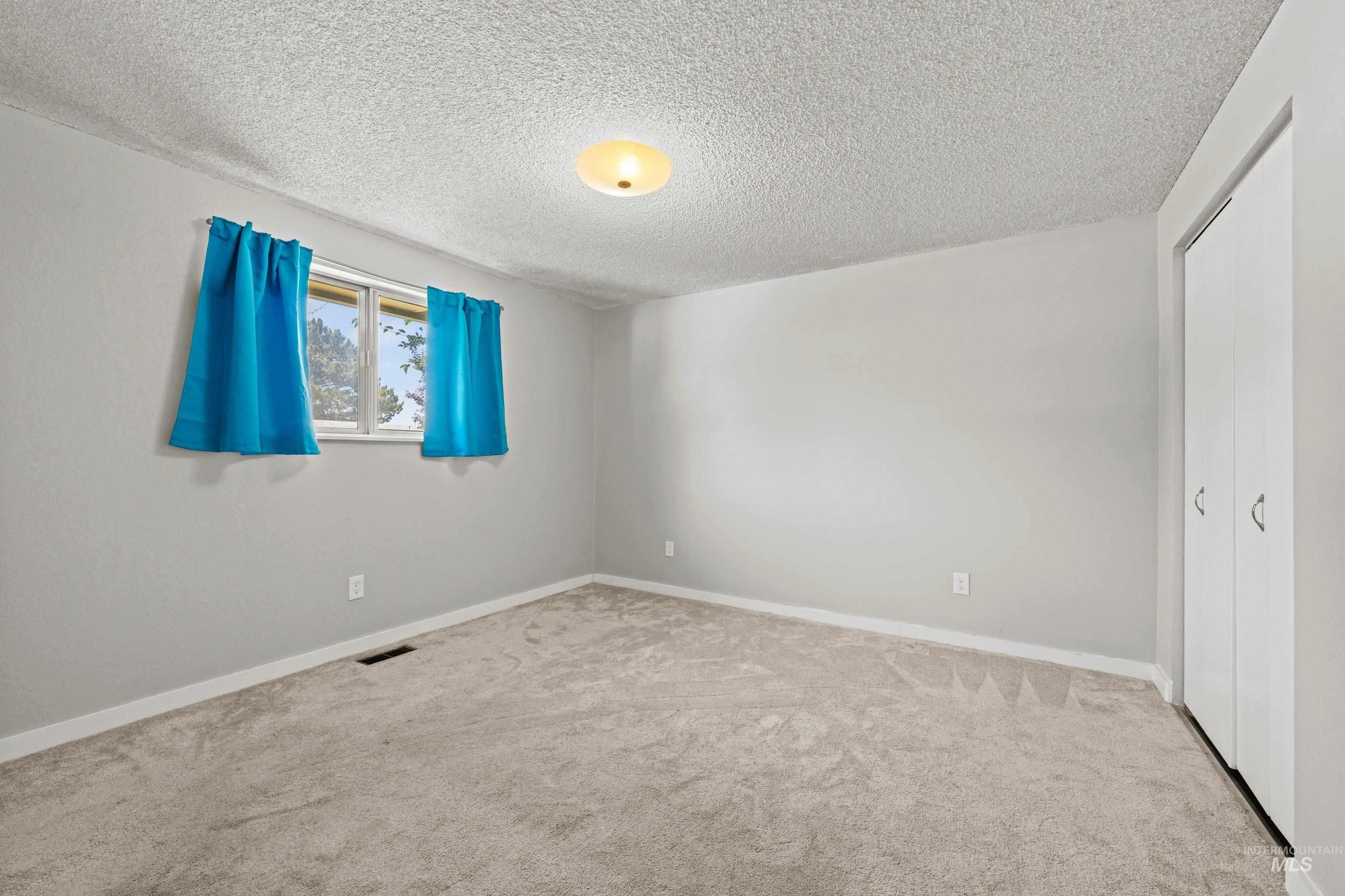 1711 Sandalwood Dr, Caldwell, Idaho 83605, 3 Bedrooms, 2 Bathrooms, Residential For Sale, Price $375,000, 98992343