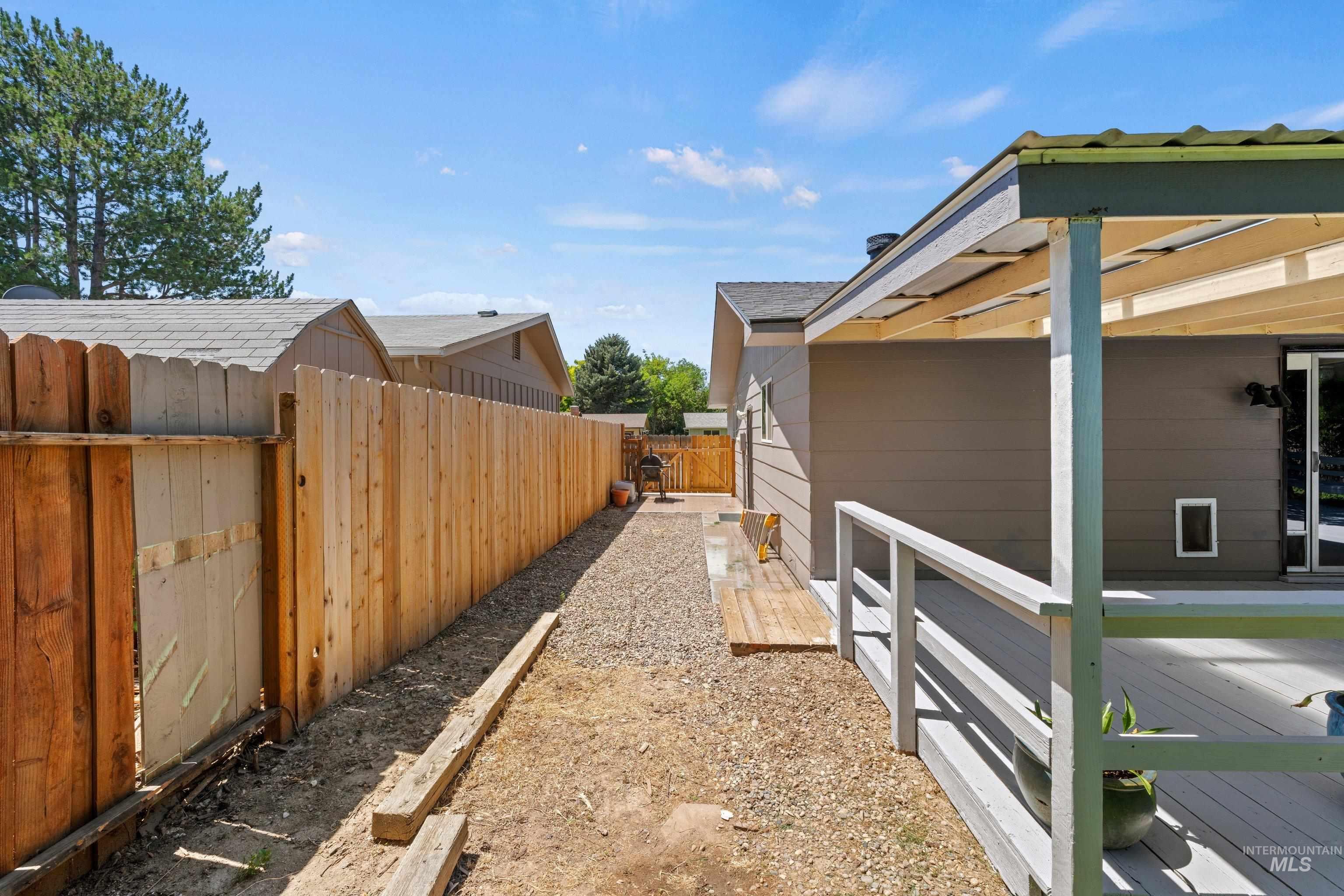 1711 Sandalwood Dr, Caldwell, Idaho 83605, 3 Bedrooms, 2 Bathrooms, Residential For Sale, Price $375,000, 98992343