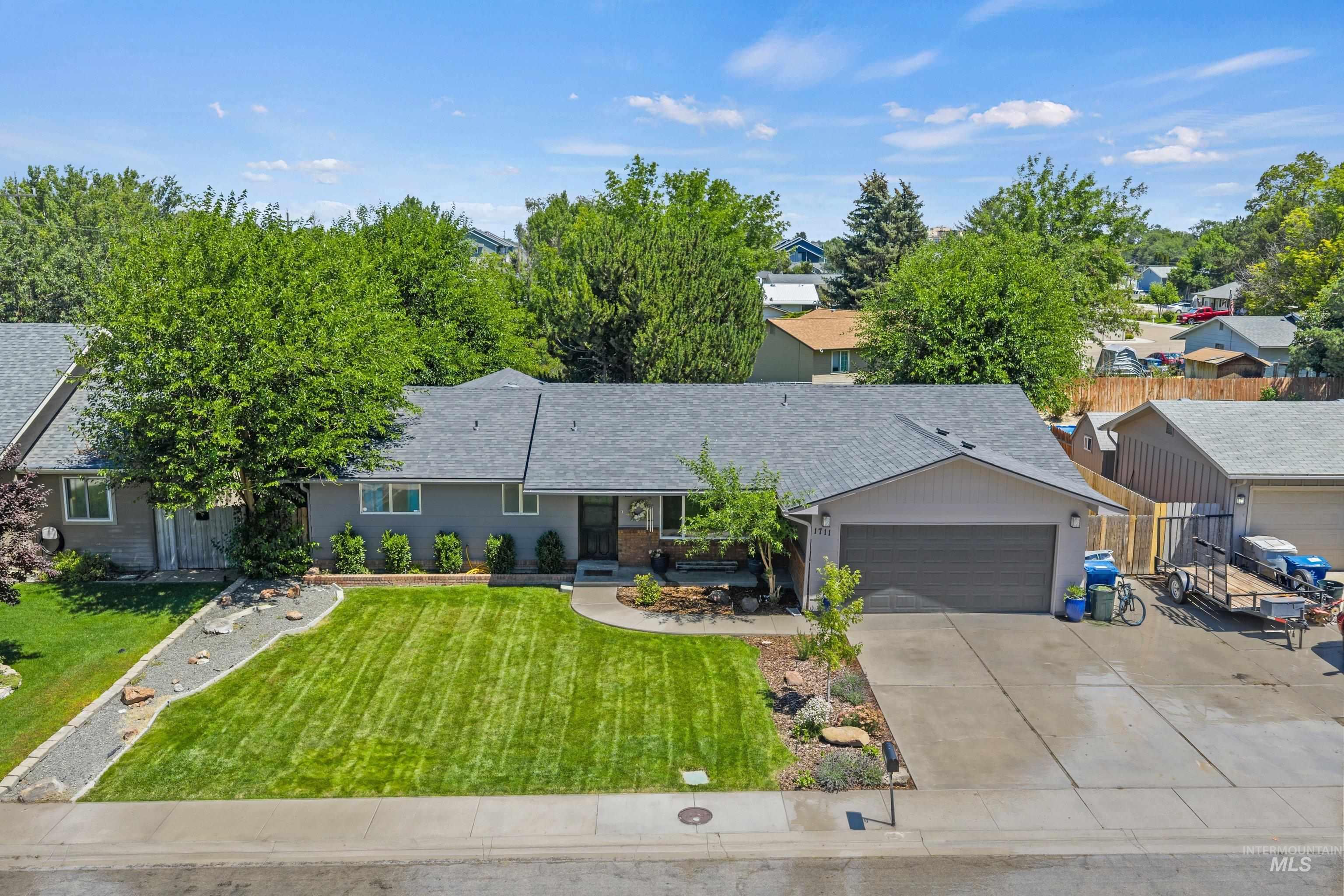 1711 Sandalwood Dr, Caldwell, Idaho 83605, 3 Bedrooms, 2 Bathrooms, Residential For Sale, Price $375,000, 98992343