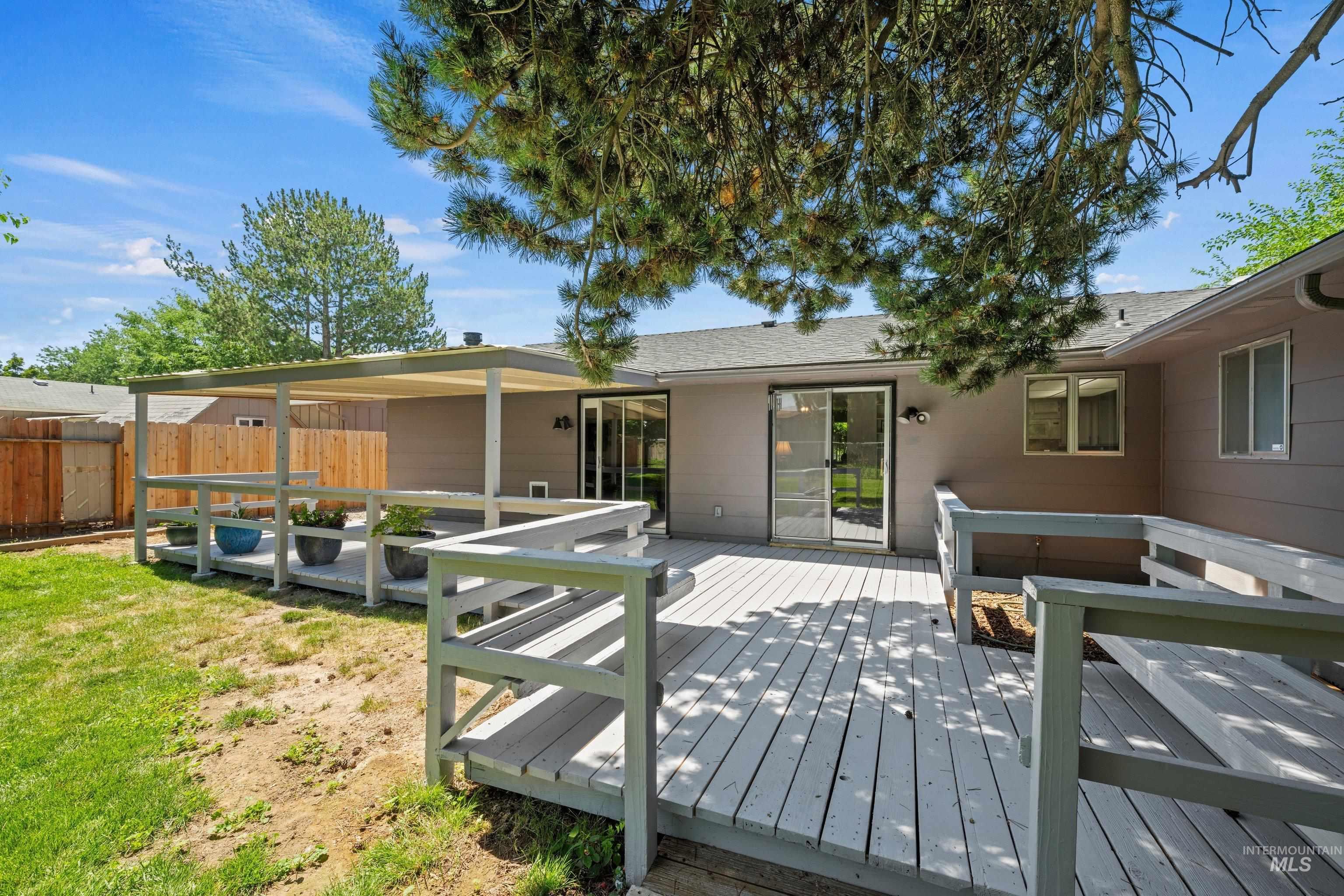1711 Sandalwood Dr, Caldwell, Idaho 83605, 3 Bedrooms, 2 Bathrooms, Residential For Sale, Price $375,000, 98992343