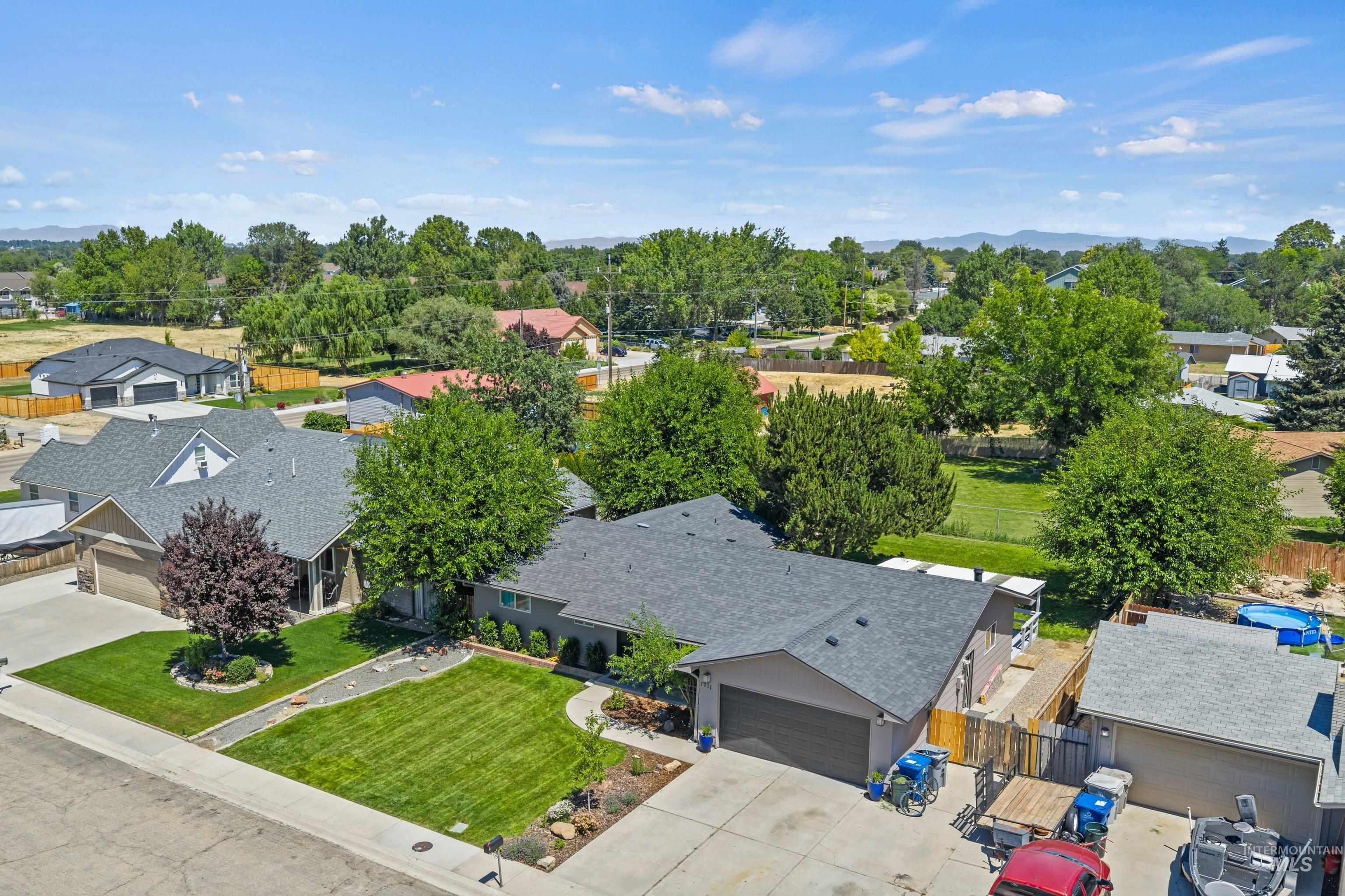 1711 Sandalwood Dr, Caldwell, Idaho 83605, 3 Bedrooms, 2 Bathrooms, Residential For Sale, Price $375,000, 98992343