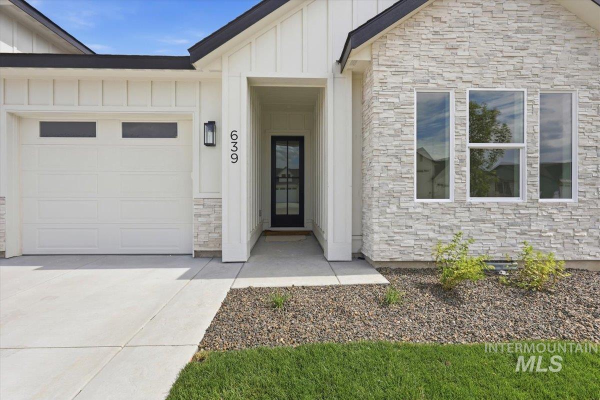 639 W Millstone St, Middleton, Idaho 83644, 3 Bedrooms, 2 Bathrooms, Residential For Sale, Price $618,000,MLS 98992344