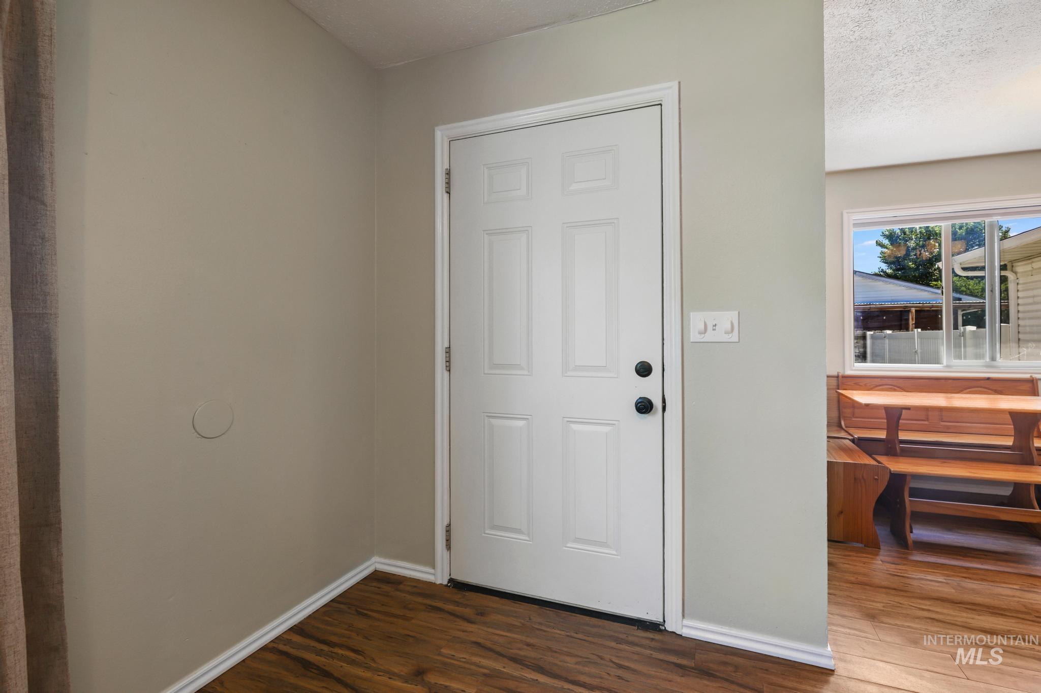 1935 17th St, Heyburn, Idaho 83336, 3 Bedrooms, 1 Bathroom, Residential For Sale, Price $285,000,MLS 98992345