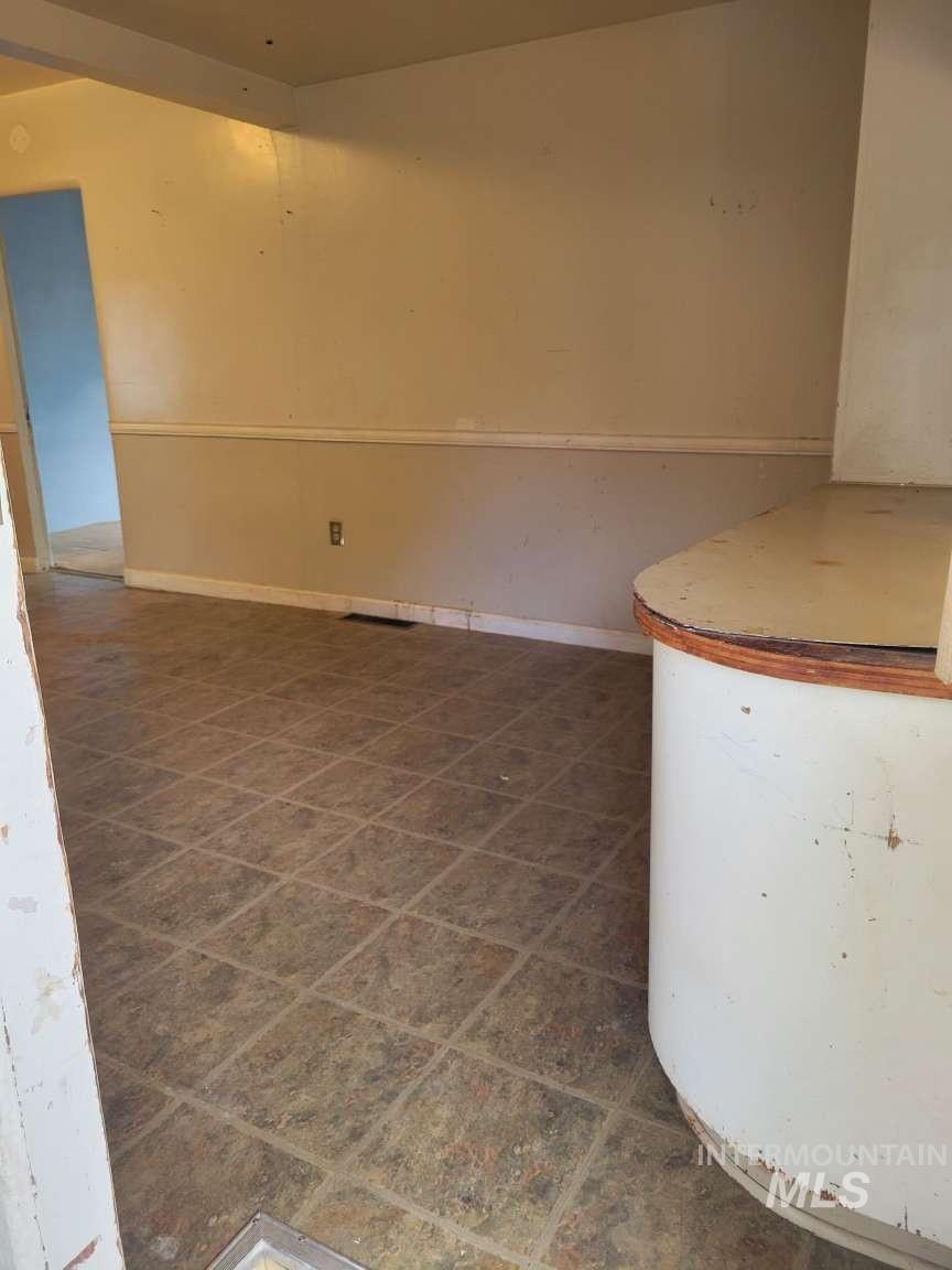 1129 6Th Ave, Twin Falls, Idaho 83301, 3 Bedrooms, 1 Bathroom, Residential For Sale, Price $285,000,MLS 98992346
