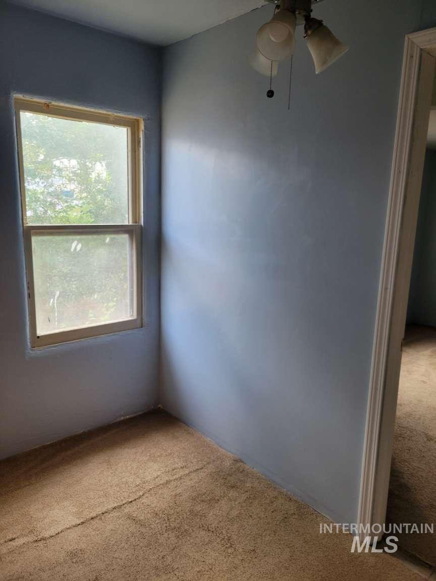 1129 6Th Ave, Twin Falls, Idaho 83301, 3 Bedrooms, 1 Bathroom, Residential For Sale, Price $285,000,MLS 98992346