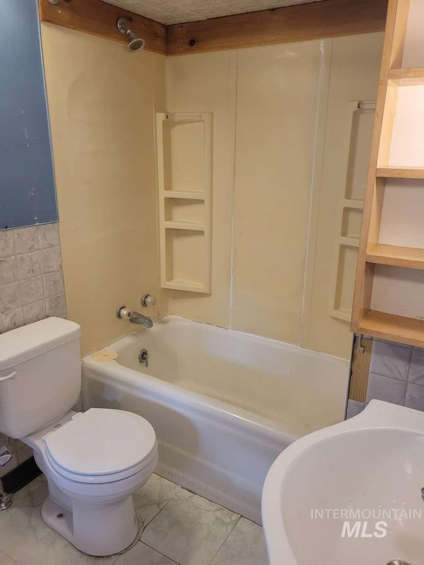 1129 6Th Ave, Twin Falls, Idaho 83301, 3 Bedrooms, 1 Bathroom, Residential For Sale, Price $285,000,MLS 98992346