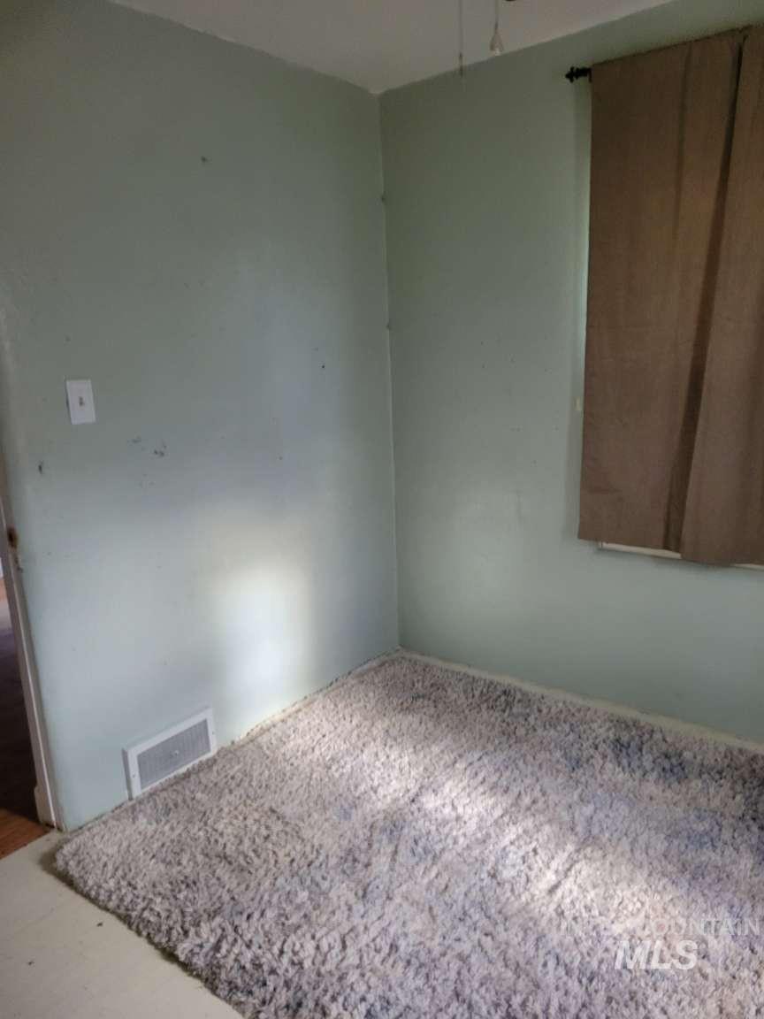 1129 6Th Ave, Twin Falls, Idaho 83301, 3 Bedrooms, 1 Bathroom, Residential For Sale, Price $285,000,MLS 98992346