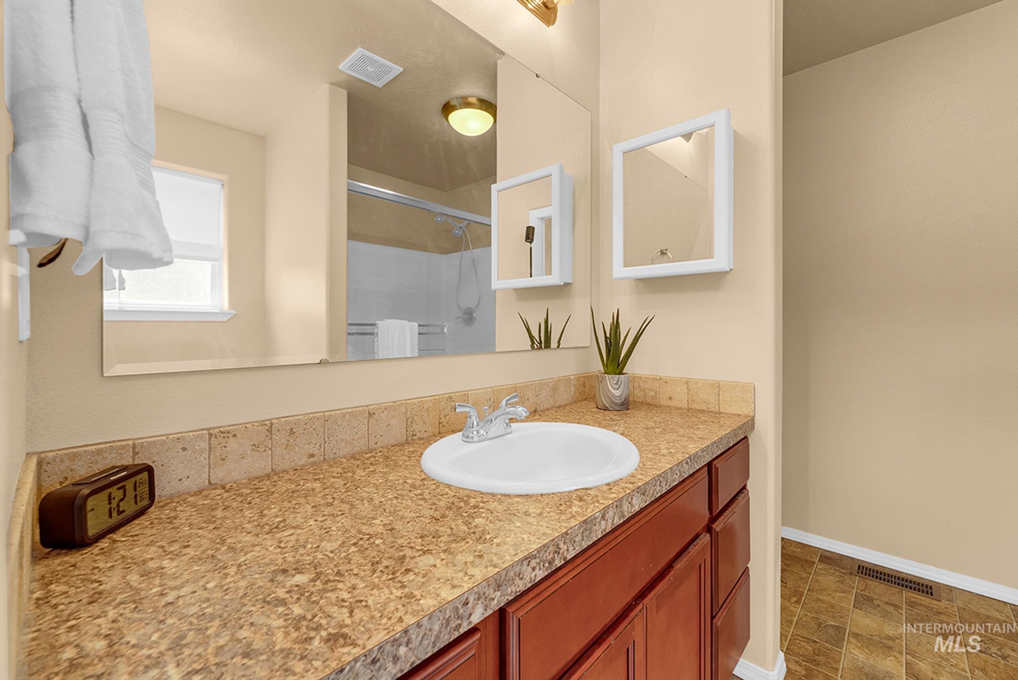 16173 Meander Creek Way, Nampa, Idaho 83651, 3 Bedrooms, 2 Bathrooms, Residential For Sale, Price $389,000, 98992347