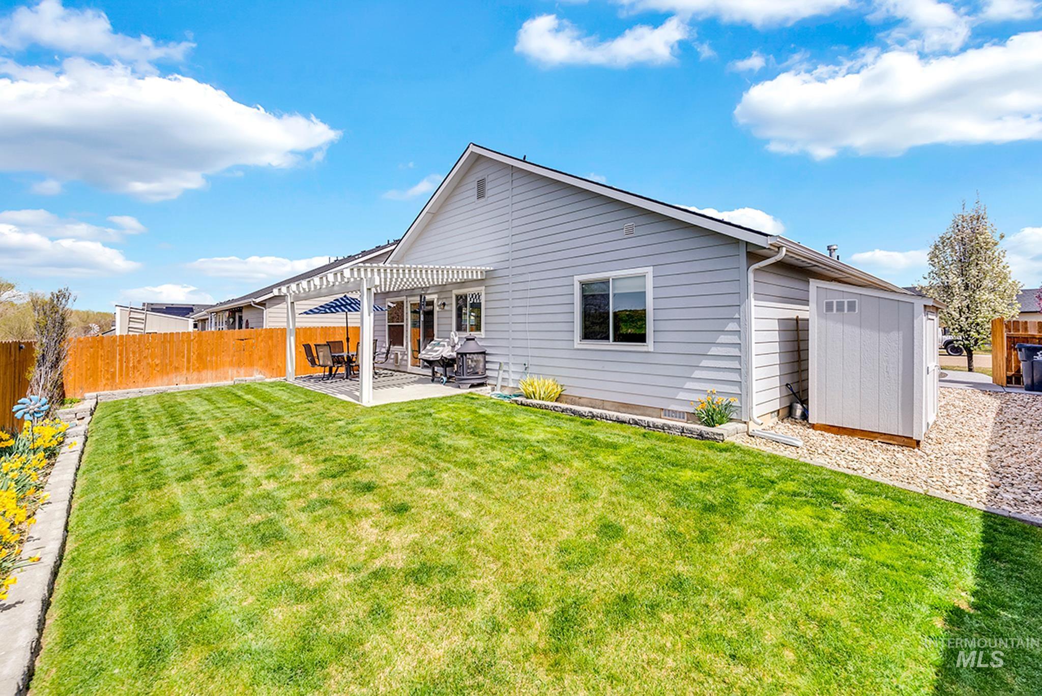 16173 Meander Creek Way, Nampa, Idaho 83651, 3 Bedrooms, 2 Bathrooms, Residential For Sale, Price $389,000, 98992347