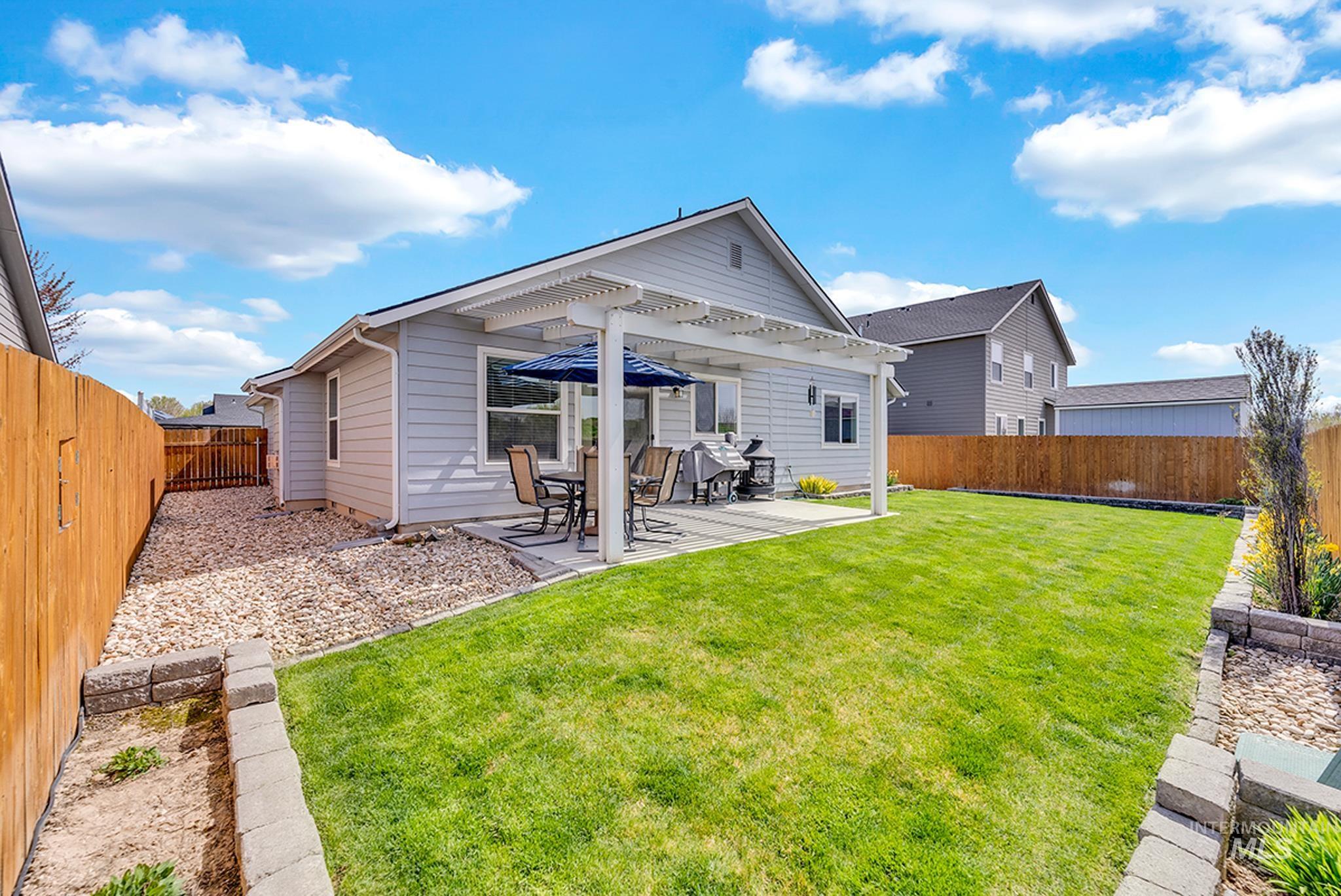 16173 Meander Creek Way, Nampa, Idaho 83651, 3 Bedrooms, 2 Bathrooms, Residential For Sale, Price $389,000, 98992347