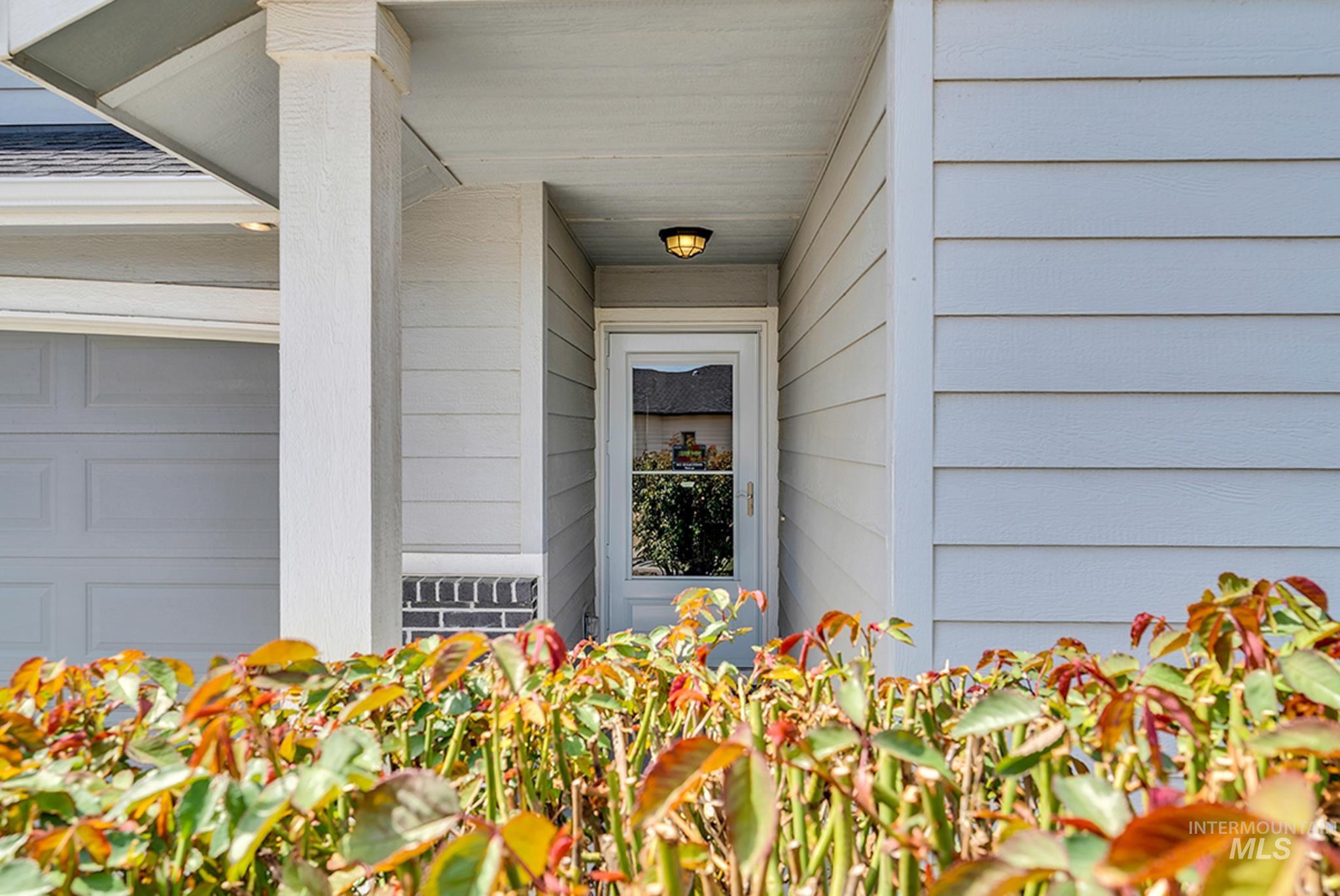 16173 Meander Creek Way, Nampa, Idaho 83651, 3 Bedrooms, 2 Bathrooms, Residential For Sale, Price $389,000, 98992347