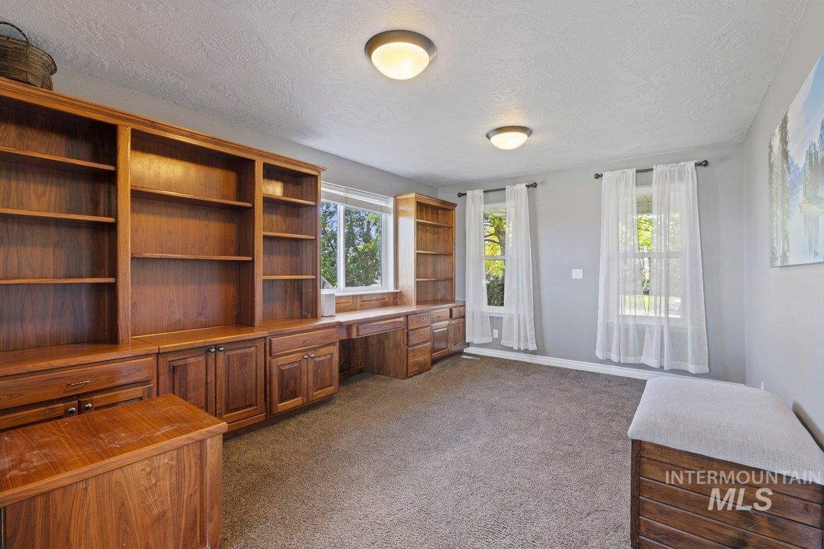 8352 S Old Farm Pl., Meridian, Idaho 83642, 5 Bedrooms, 4 Bathrooms, Residential For Sale, Price $1,200,000,MLS 98992348