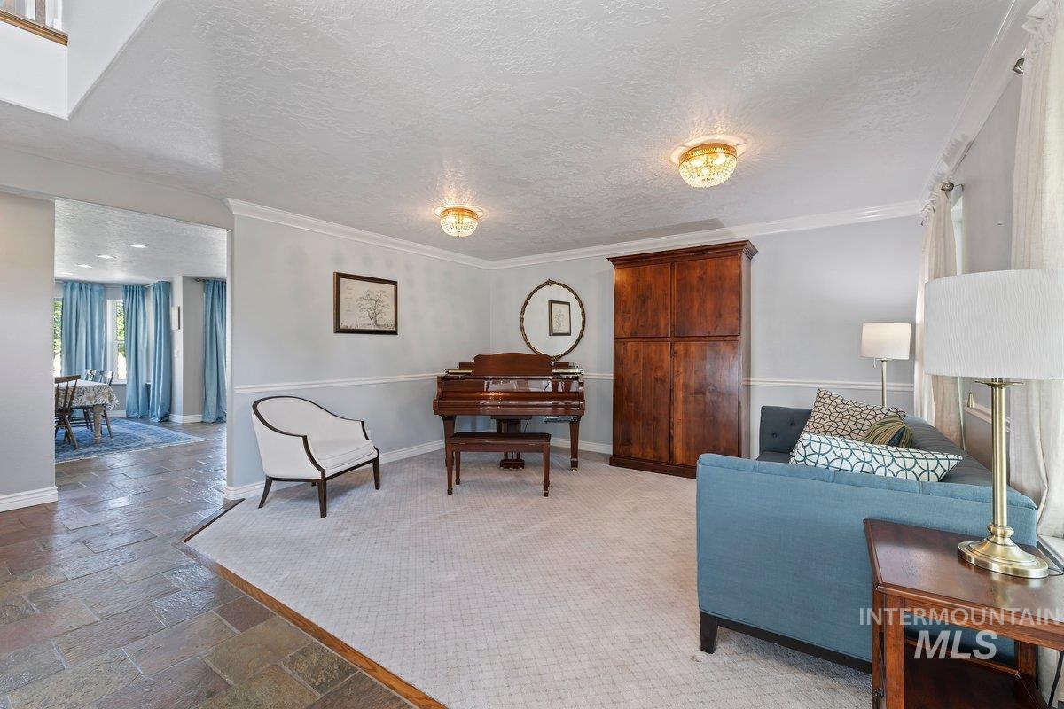8352 S Old Farm Pl., Meridian, Idaho 83642, 5 Bedrooms, 4 Bathrooms, Residential For Sale, Price $1,200,000,MLS 98992348