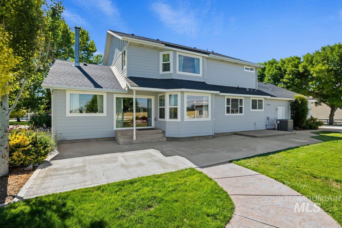 8352 S Old Farm Pl., Meridian, Idaho 83642, 5 Bedrooms, 4 Bathrooms, Residential For Sale, Price $1,200,000,MLS 98992348