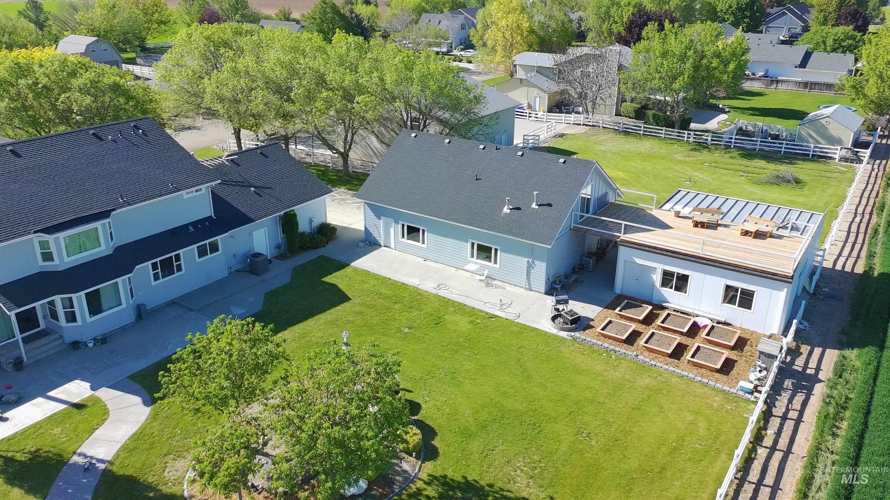 8352 S Old Farm Pl., Meridian, Idaho 83642, 5 Bedrooms, 4 Bathrooms, Residential For Sale, Price $1,200,000,MLS 98992348