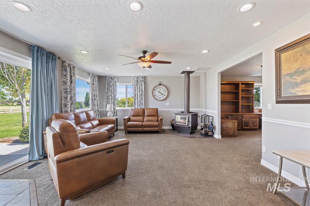 8352 S Old Farm Pl., Meridian, Idaho 83642, 5 Bedrooms, 4 Bathrooms, Residential For Sale, Price $1,200,000,MLS 98992348