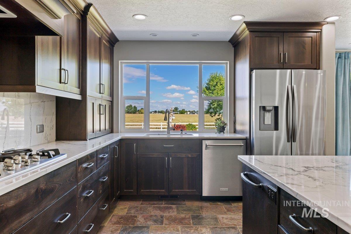 8352 S Old Farm Pl., Meridian, Idaho 83642, 5 Bedrooms, 4 Bathrooms, Residential For Sale, Price $1,200,000,MLS 98992348