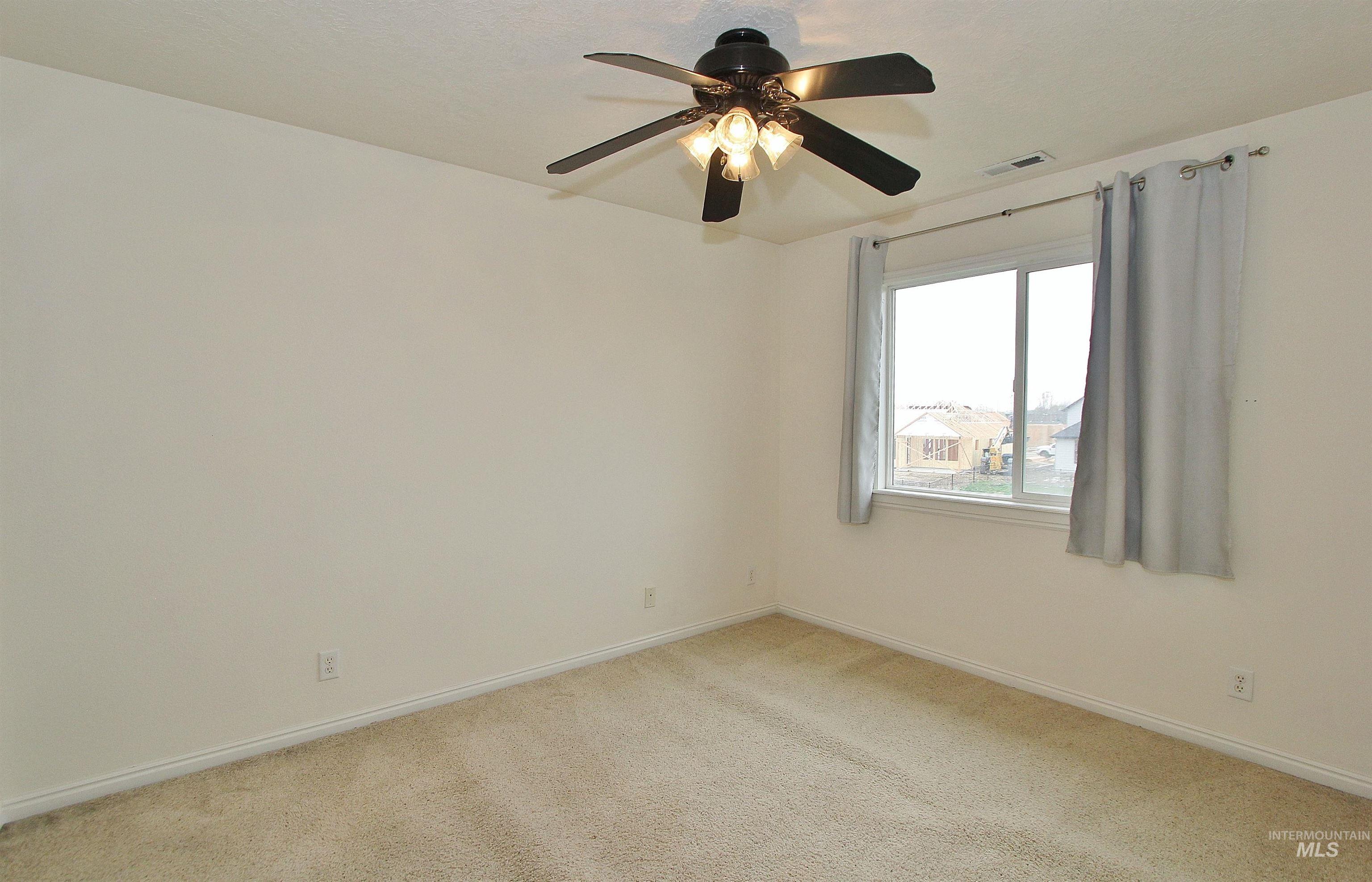689 Triumph Dr, Middleton, Idaho 83644, 3 Bedrooms, 2.5 Bathrooms, Residential For Sale, Price $444,900,MLS 98992349