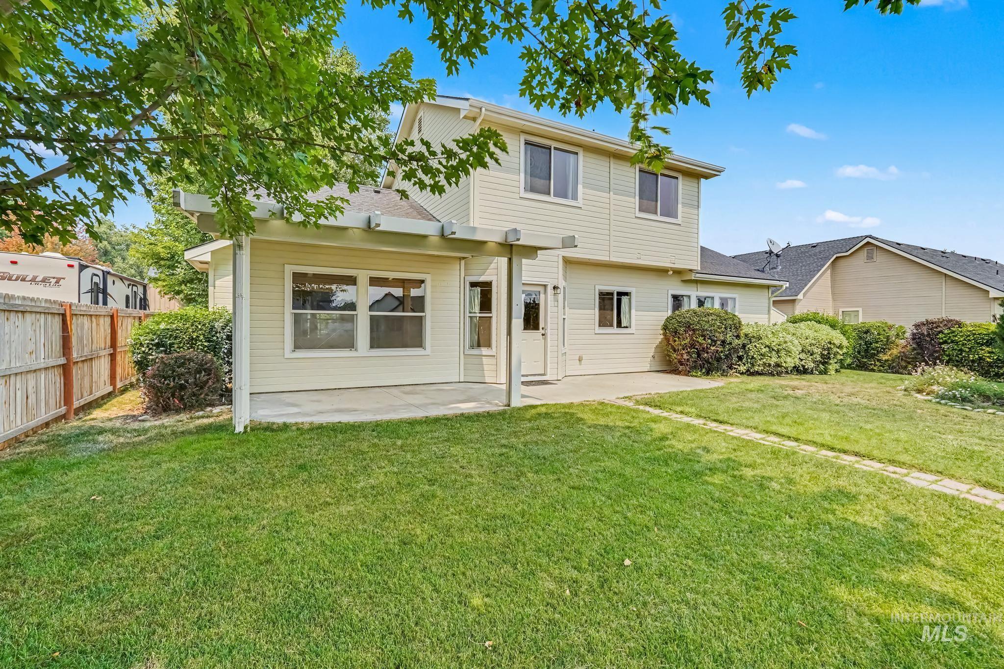689 Triumph Dr, Middleton, Idaho 83644, 3 Bedrooms, 2.5 Bathrooms, Residential For Sale, Price $444,900, 98992349