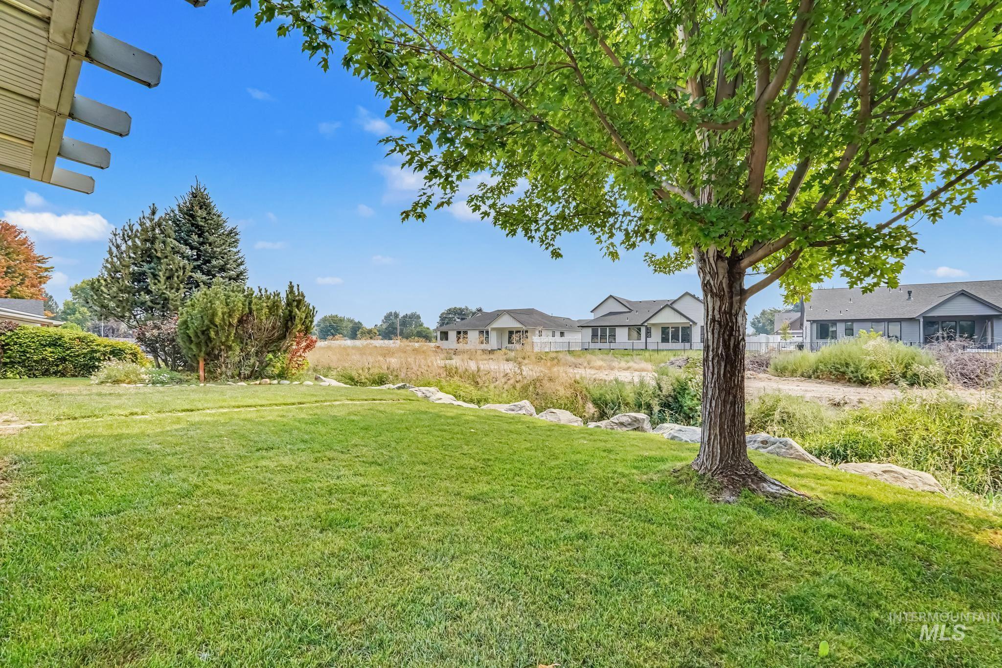 689 Triumph Dr, Middleton, Idaho 83644, 3 Bedrooms, 2.5 Bathrooms, Residential For Sale, Price $444,900, 98992349