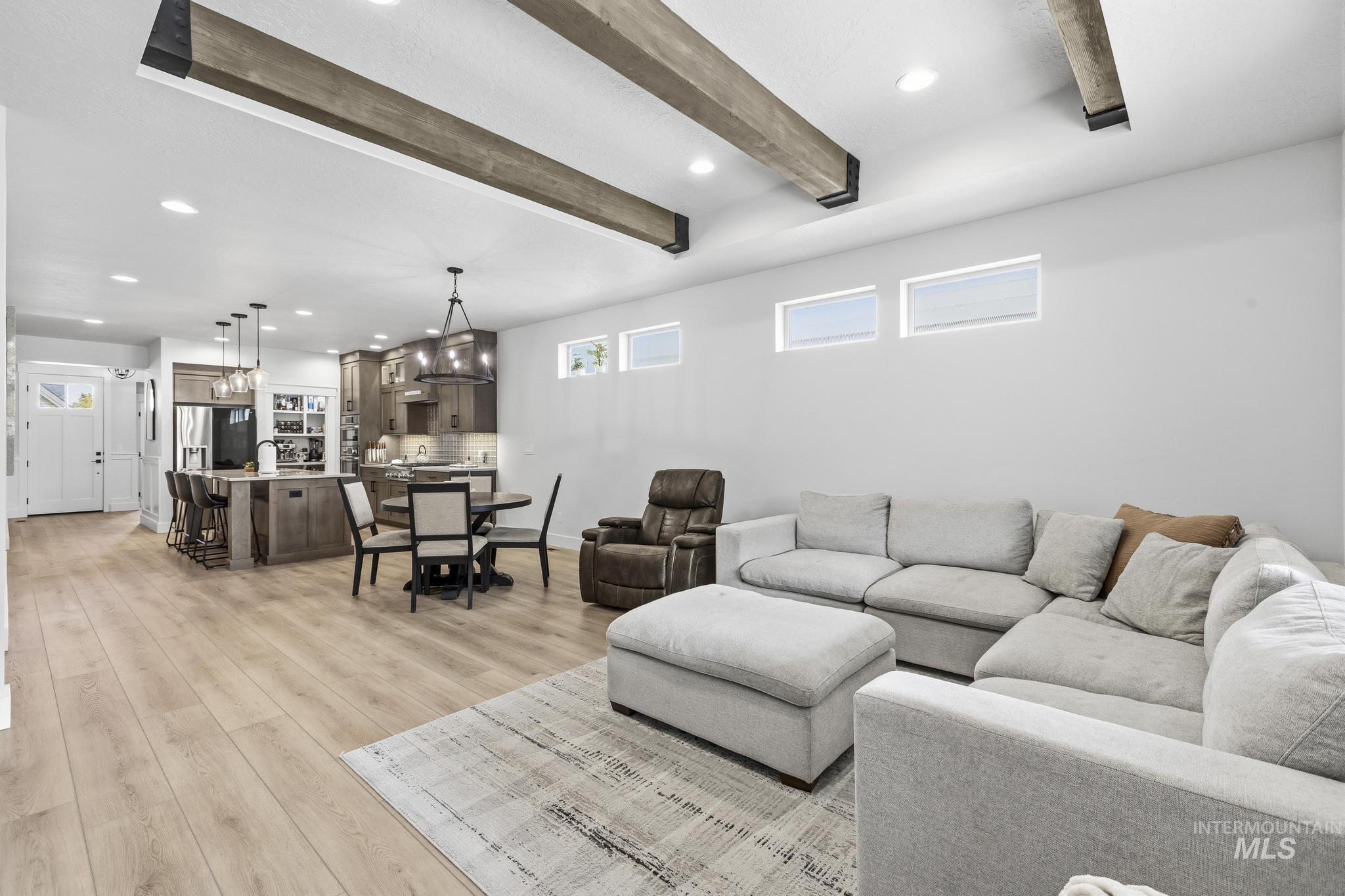 6301 S Jado Ln, Meridian, Idaho 83642, 3 Bedrooms, 2.5 Bathrooms, Residential For Sale, Price $569,900,MLS 98992353