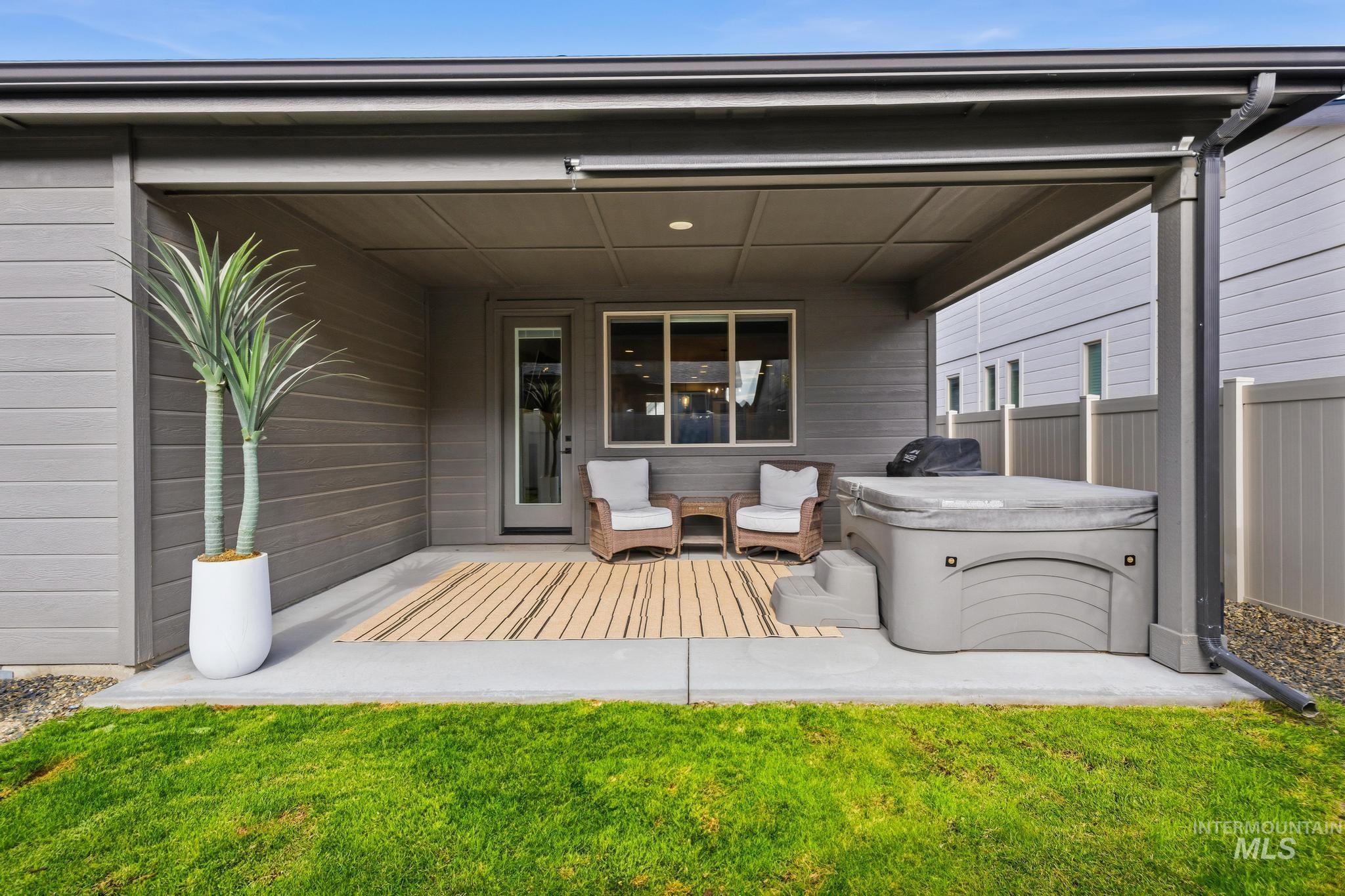 6301 S Jado Ln, Meridian, Idaho 83642, 3 Bedrooms, 2.5 Bathrooms, Residential For Sale, Price $569,900,MLS 98992353