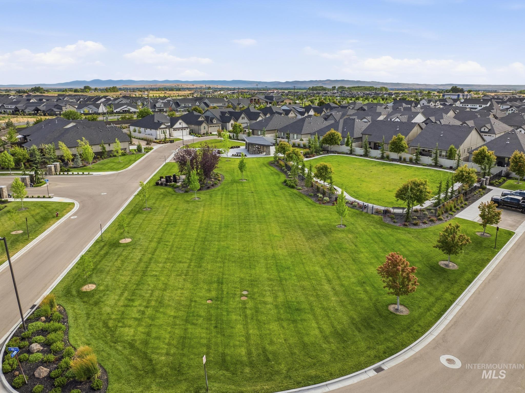 6301 S Jado Ln, Meridian, Idaho 83642, 3 Bedrooms, 2.5 Bathrooms, Residential For Sale, Price $569,900,MLS 98992353