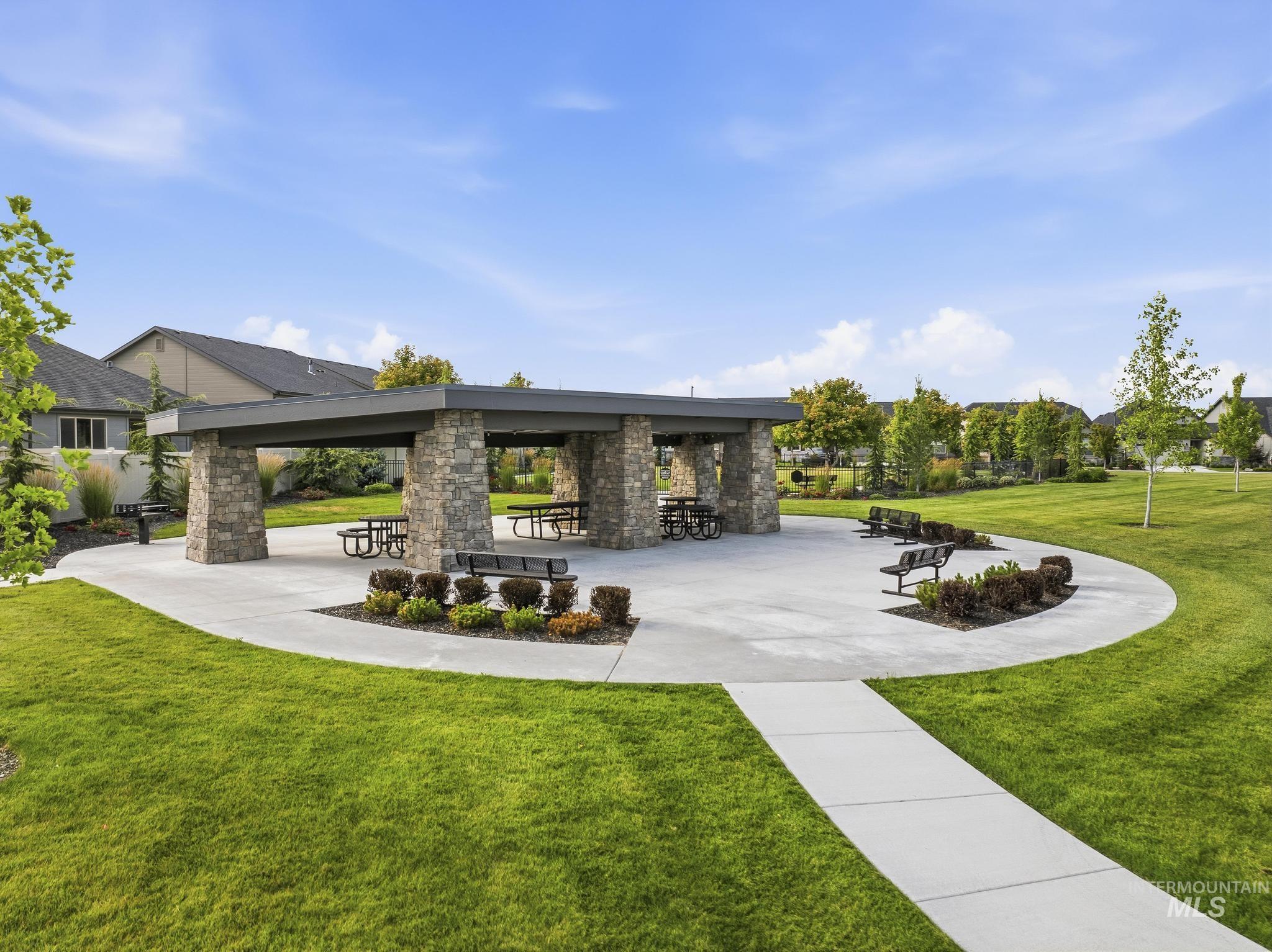 6301 S Jado Ln, Meridian, Idaho 83642, 3 Bedrooms, 2.5 Bathrooms, Residential For Sale, Price $569,900,MLS 98992353