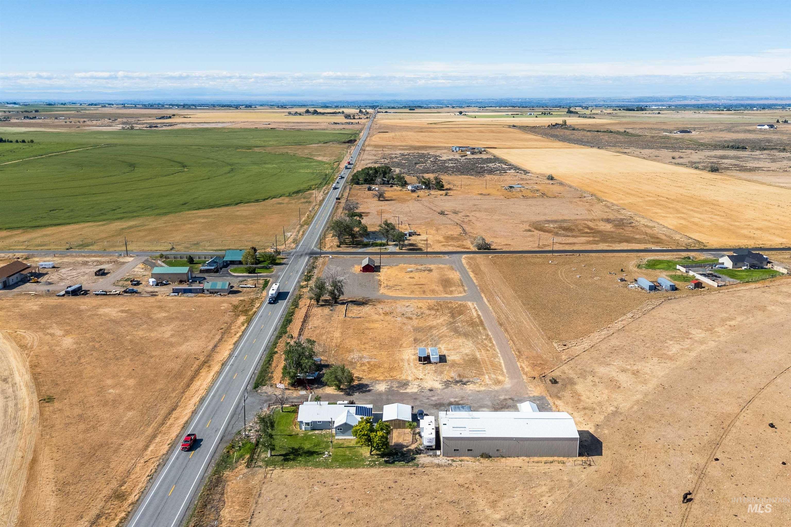 3344 Highway 93, Twin Falls, Idaho 83301-0458, 3 Bedrooms, 2 Bathrooms, Residential For Sale, Price $750,000,MLS 98992357