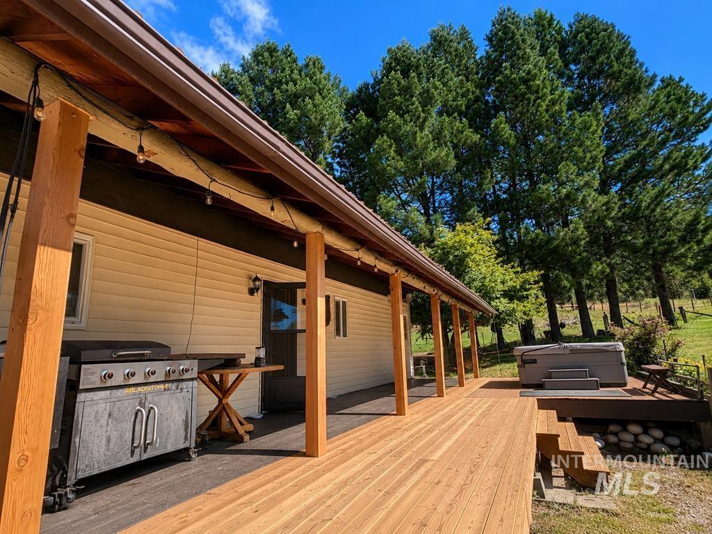 40 Atkin Lane, Cascade, Idaho 83611, 3 Bedrooms, 3 Bathrooms, Residential For Sale, Price $1,400,000,MLS 98992358