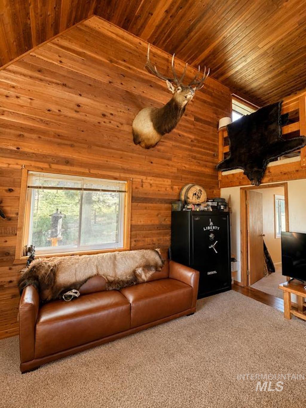 40 Atkin Lane, Cascade, Idaho 83611, 3 Bedrooms, 3 Bathrooms, Residential For Sale, Price $1,400,000,MLS 98992358