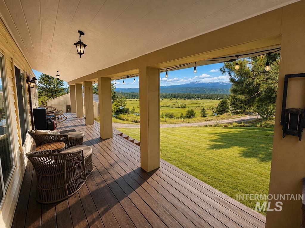 40 Atkin Lane, Cascade, Idaho 83611, 3 Bedrooms, 3 Bathrooms, Residential For Sale, Price $1,400,000,MLS 98992358